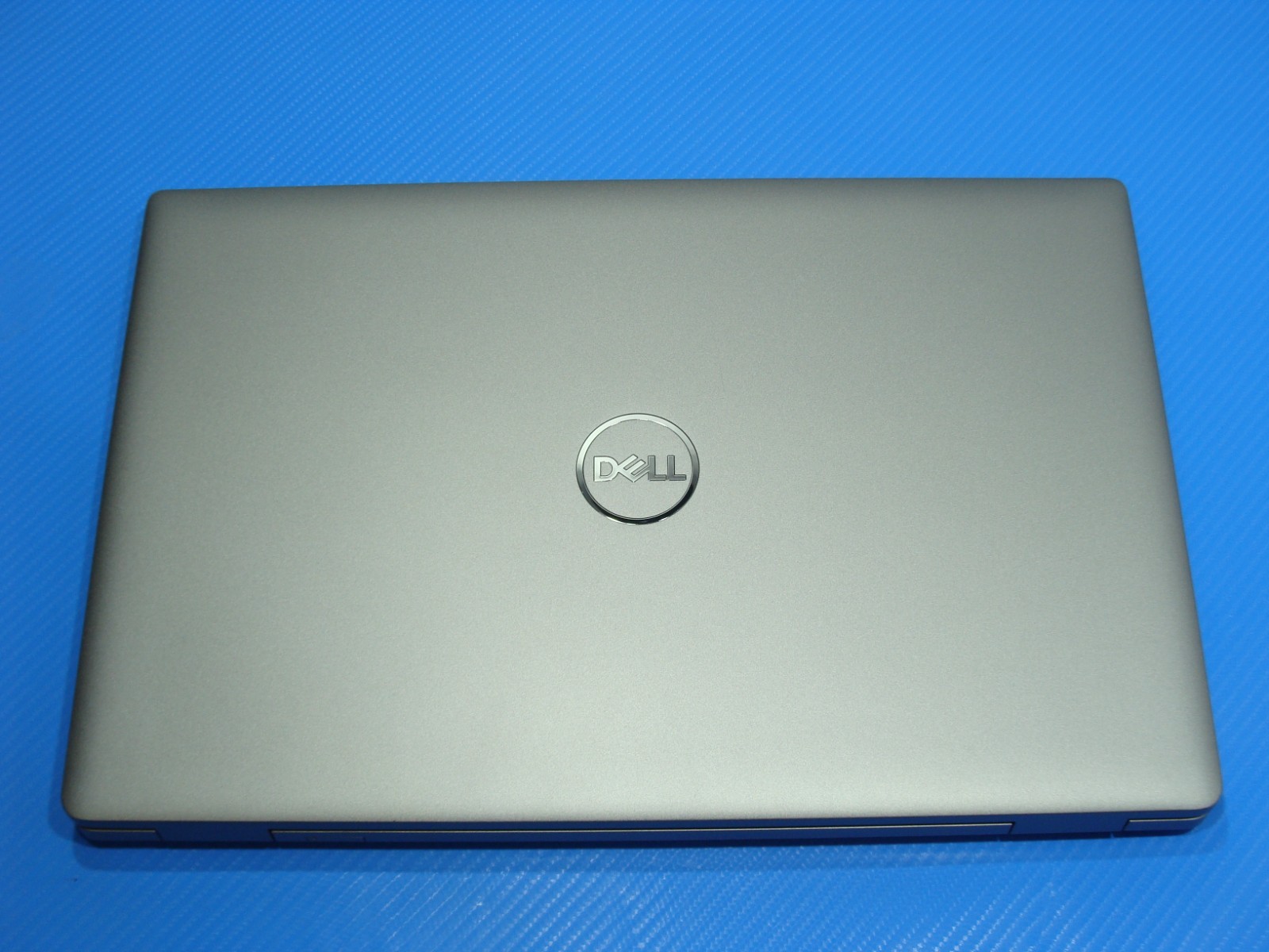Dell Latitude 5520 15.6″FHD Intel vPRO i7-1185G7 3GHz 8GB 256GB Win11Pro +PowAd