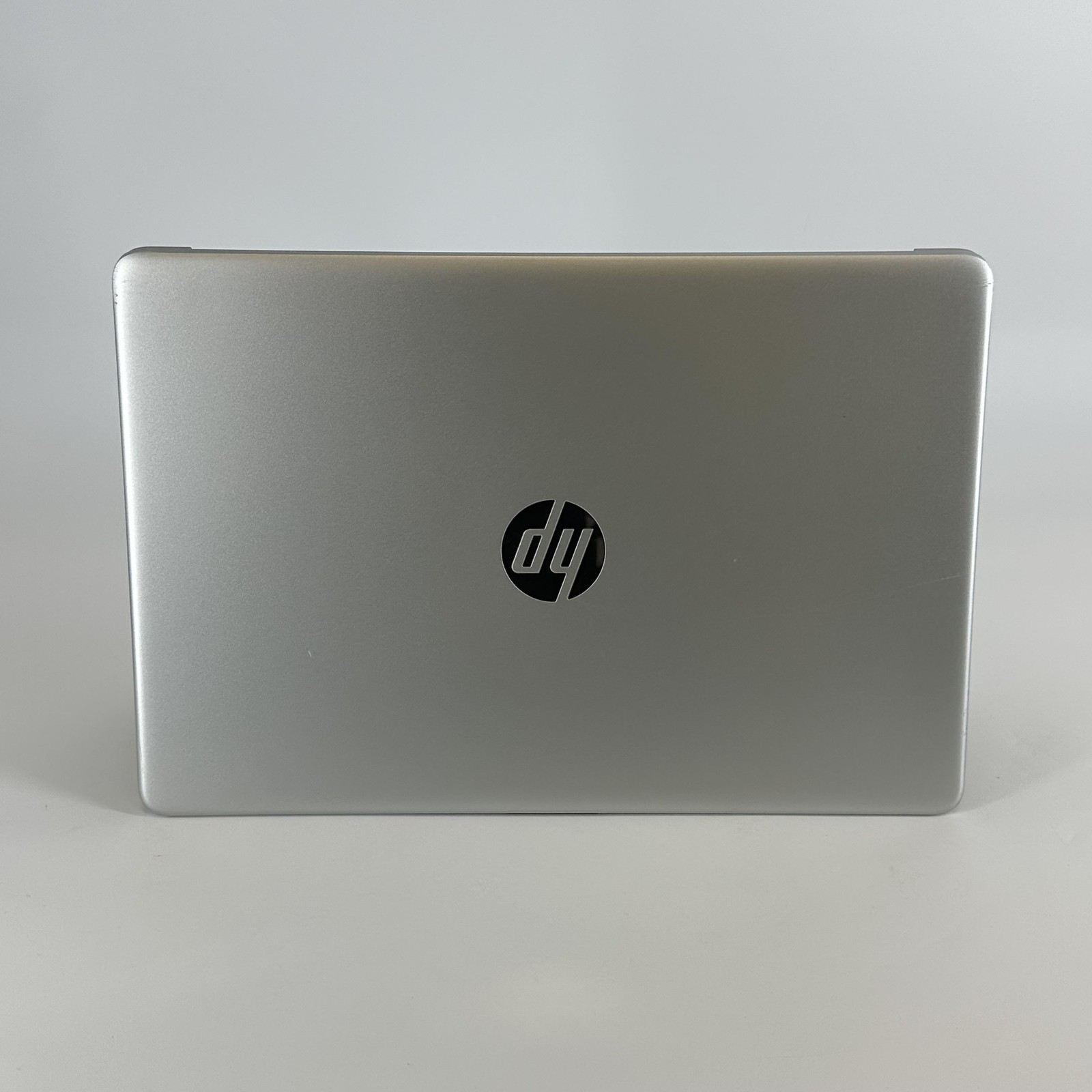 HP Laptop 15-dy2073dx Silver FHD TOUCH i7-1165G7 2.80GHz 16GB 512GB SSD Good