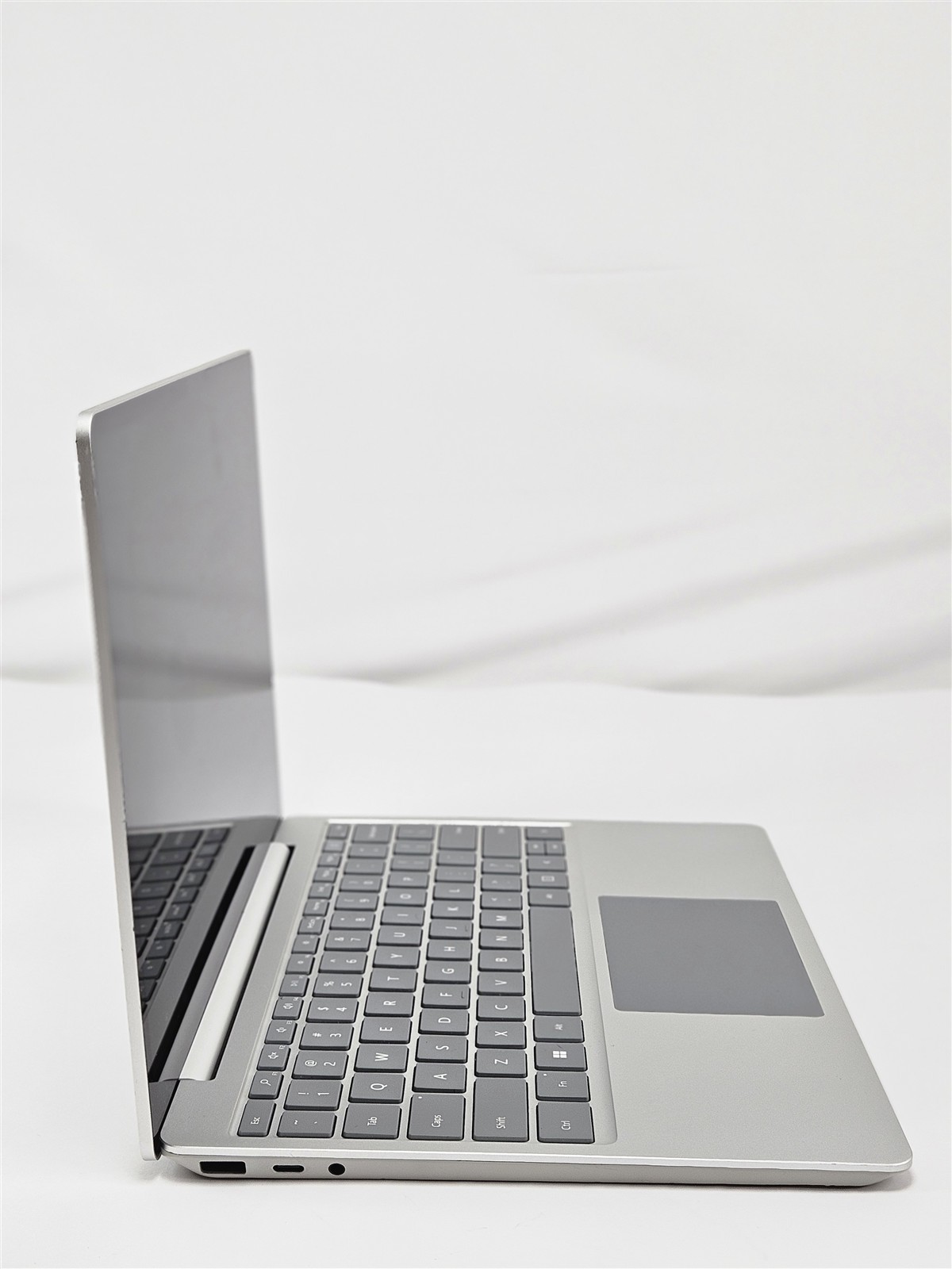 Microsoft Surface Laptop Go 2 256GB SSD 16GB RAM i5-1135G7 Platinum Win11