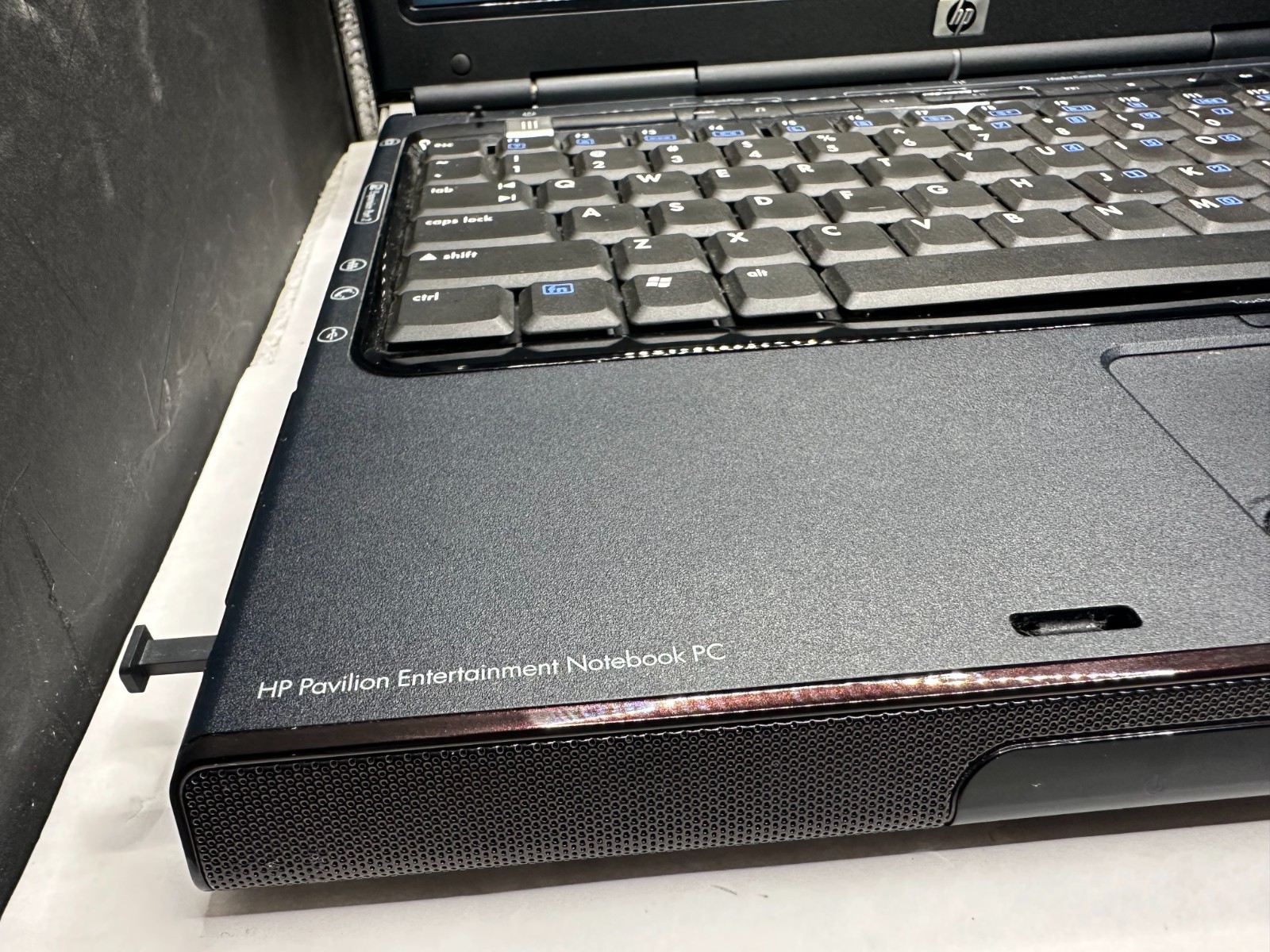 HP PAVILION SPECIAL EDITION DV1000 WIN XP LAPTOP, 80GB, 504MB, STRICTLY AS-IS