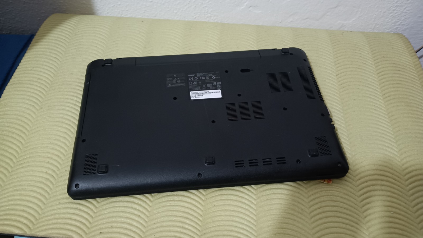 ACER ASPIRE E5-572G-50FB I5-4200U 8GB 256GB SSD 15.6″ 1920X1080 NVIDIA 840M 2GB