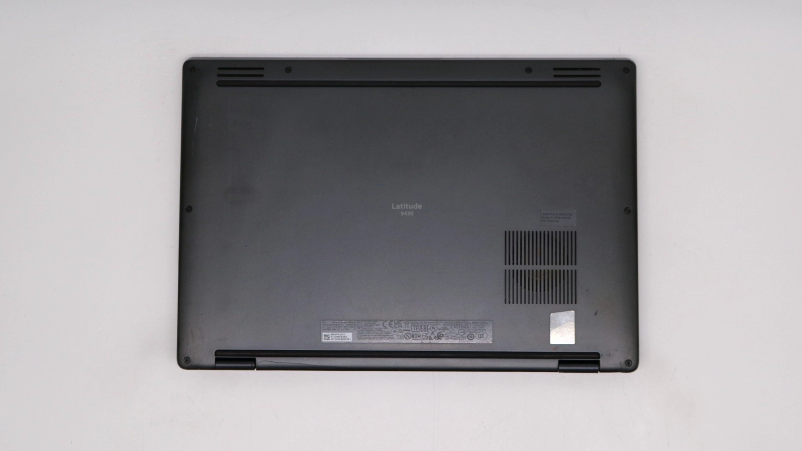 Dell Latitude 9430 14″ i7-1265u 32GB 1TB – Good