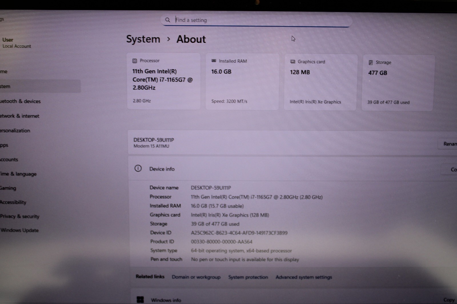 MSI Modern 15 MS-1552 _ I7-1165G7 @ 2.8 _ 16GB RAM _ 512GB SSD _ W11P