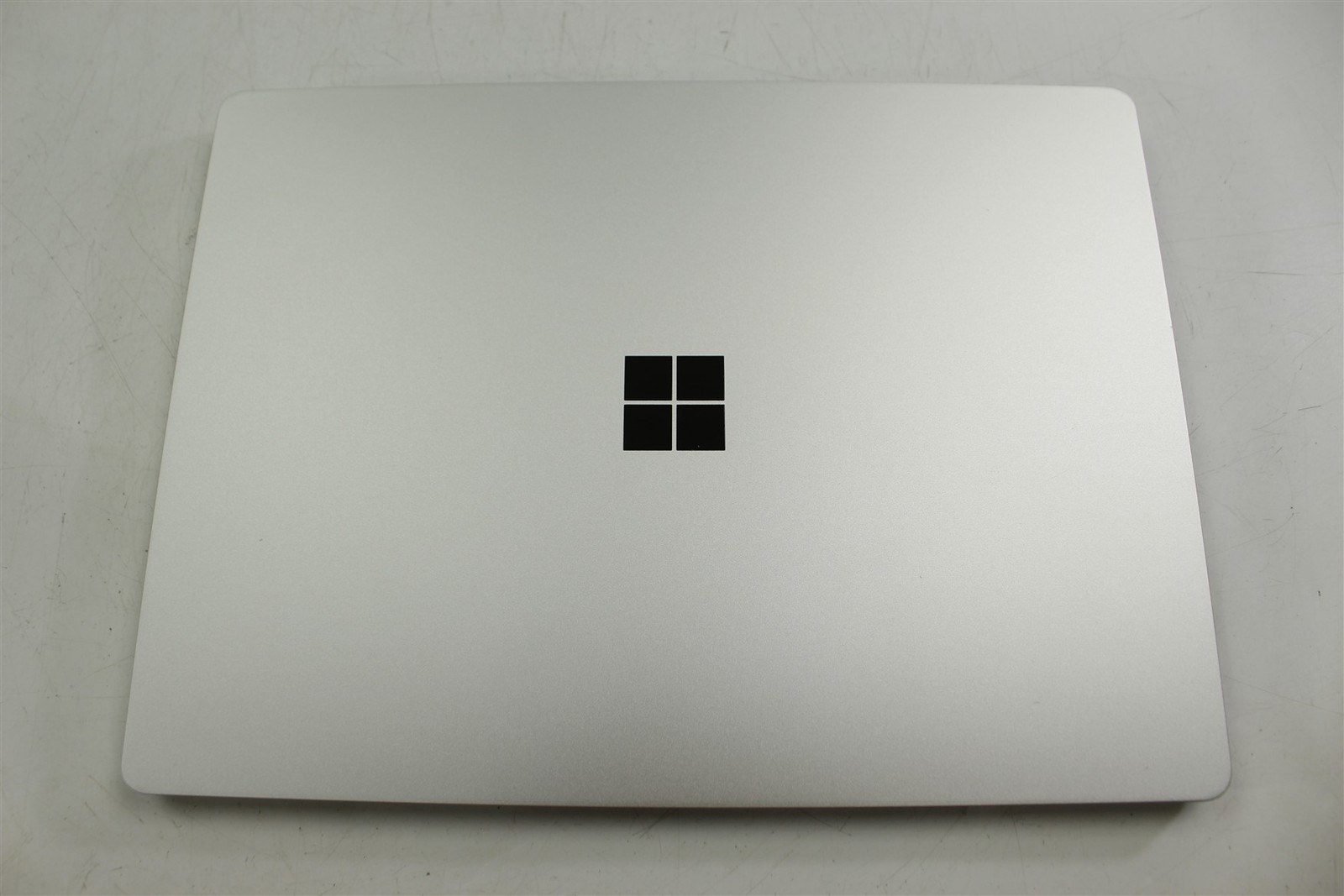 Microsoft Surface Laptop Go 2 2013 12.4″ i5-1135G7 256GB SSD 16GB RAM W11H