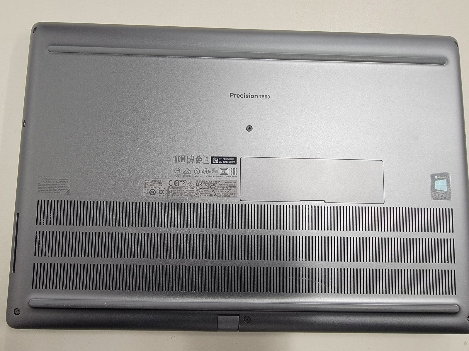 Dell Precision 7560 XEON W-11855M 3.20GHz 32GB Ram NVIDIA T1200 1TB Win11 Pro