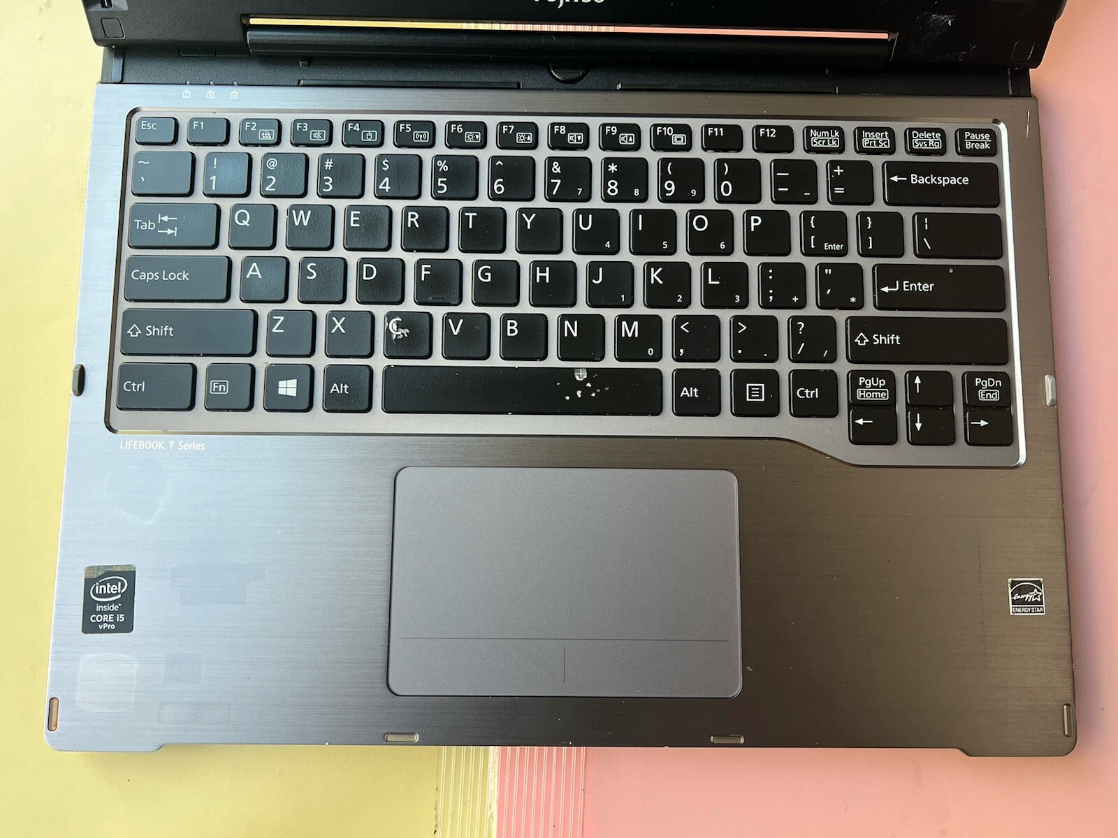 FUJITSU LIFEBOOK T904 (2 IN 1)Core i5-4300U 4GB RAM 500GB TOUCHSCREEN 2560×1440