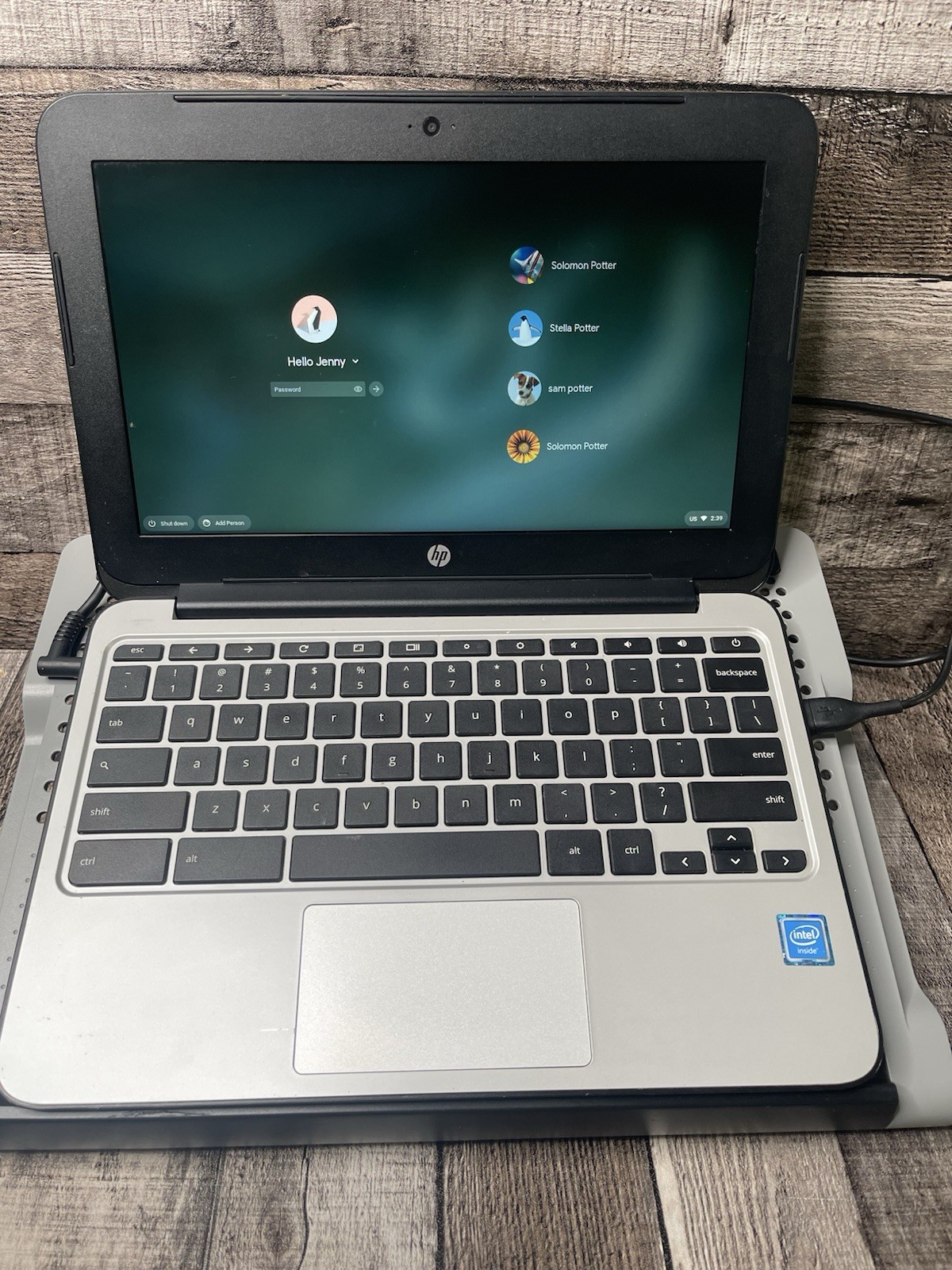 HP Chromebook 11 G4 11.6 Inch And TERGUS AWE84. Very Unique Paint On The Cover