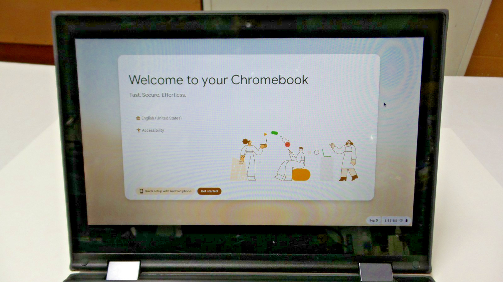 LENOVO Convertible Chromebook 300e 2nd Gen MTK (81QC) 32 GB eMMC 4 GB RAM