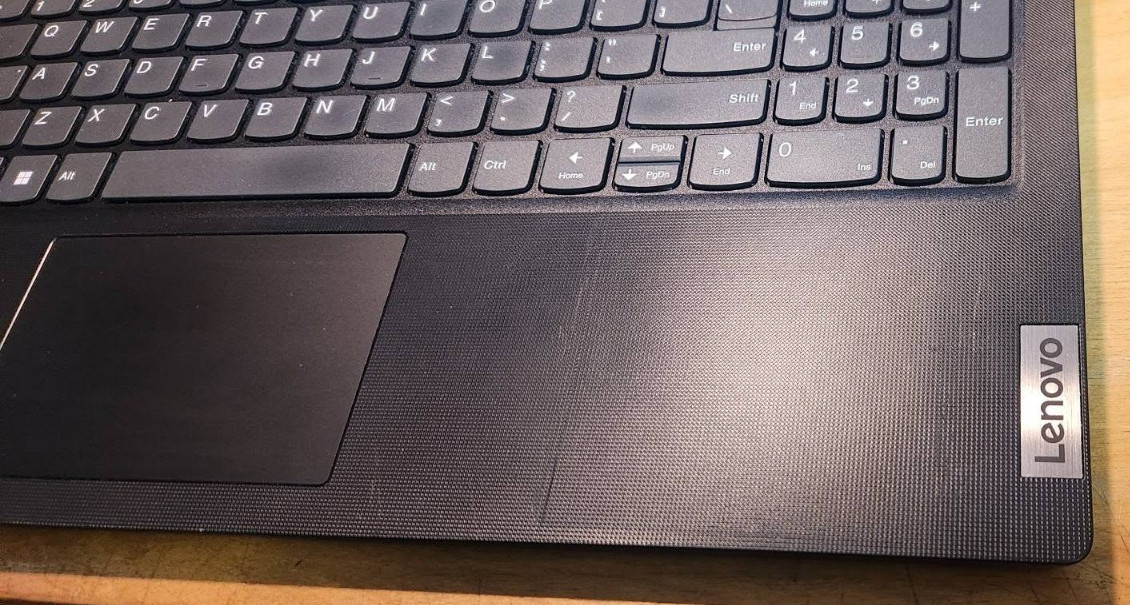 Lenovo V15 G4 Core i5 8GB RAM 256GB M.2 WIN11 WITH CHARGER