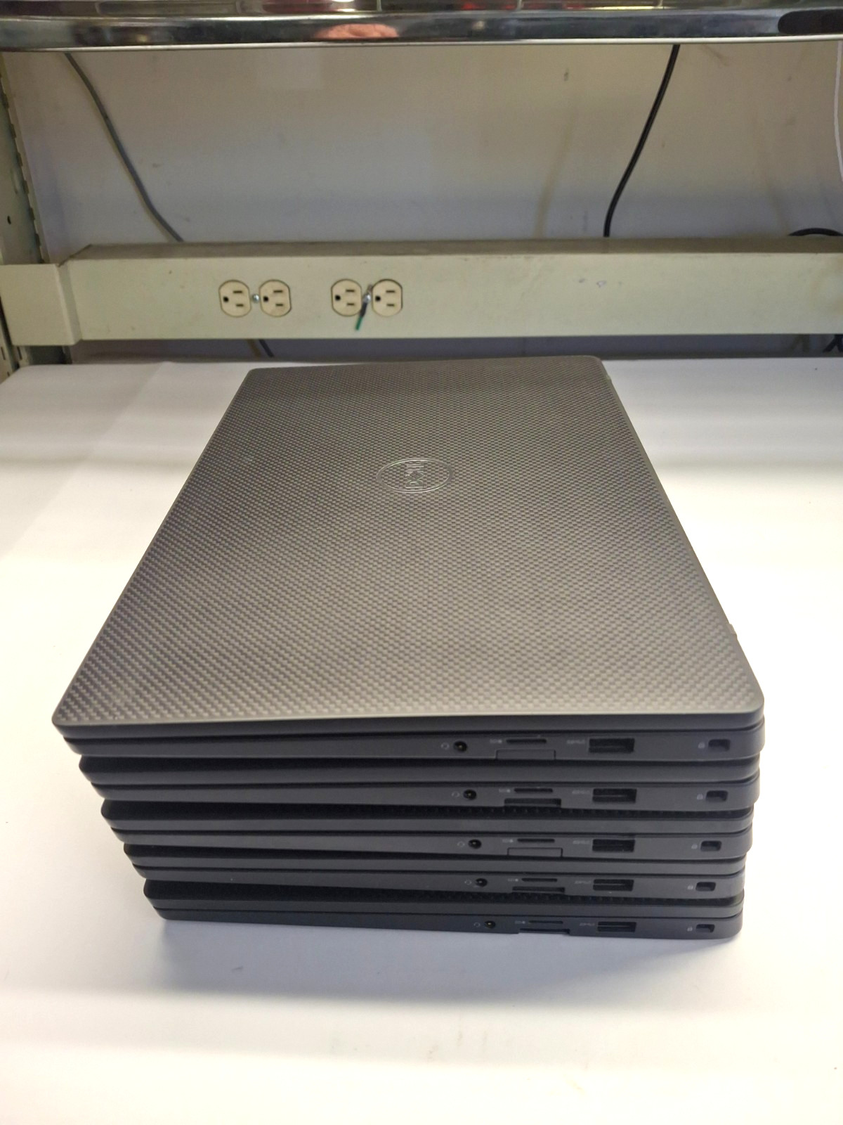 Lot of 5 Dell Latitude 7400 i7-8665U 8GB RAM Wifi Bluetooth WC No Drive No AC