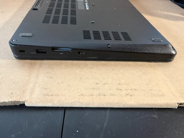 Dell Latitude E5470 i5-6300U 256GB SSD 8GB RAM (No Charger Included)