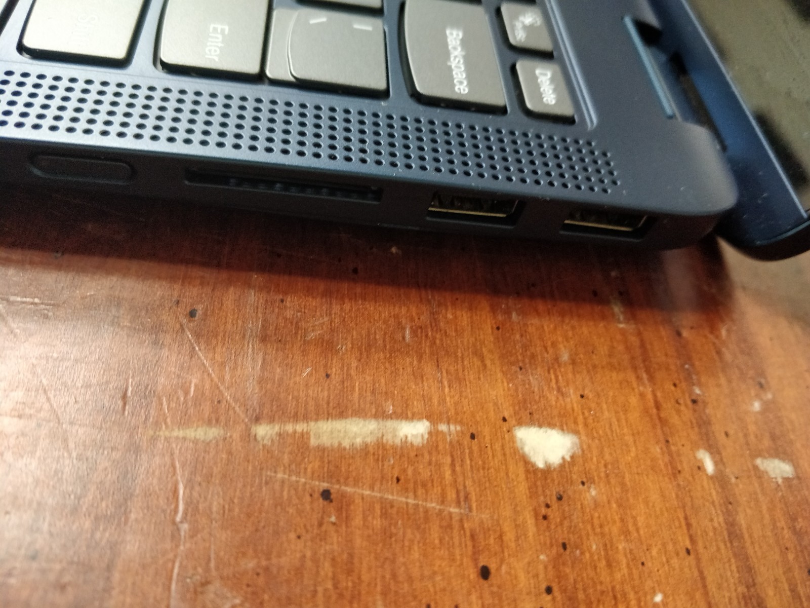 Lenovo IdeaPad FLEX 5 16IRU8 INTEL I7 150U@1.40GHz 8GB RAM NO DRIVE PARTS 8898