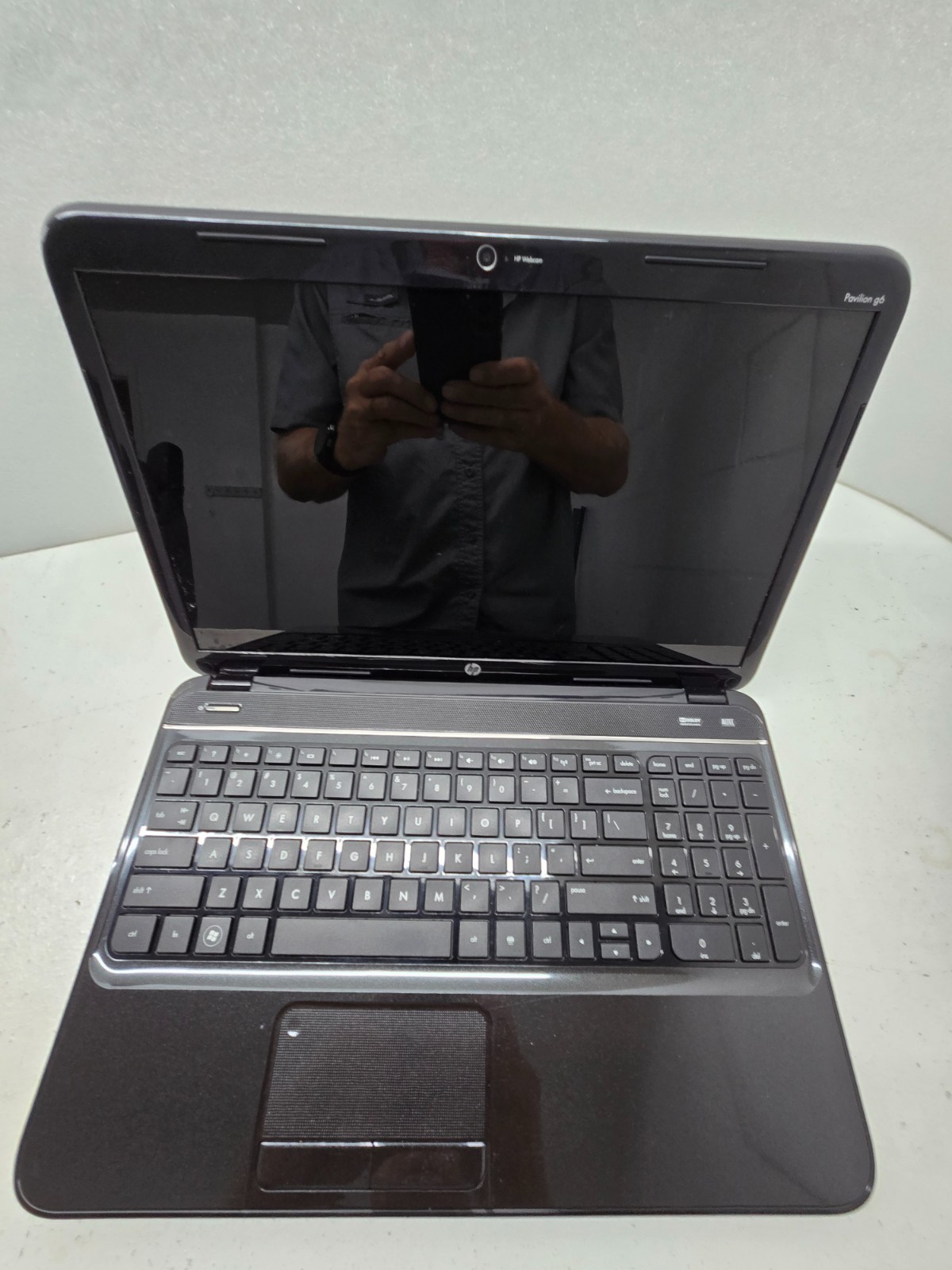 HP Pavilion g6-2010nr 15.6” Laptop Intel i3-2350M @2.30GHz 4GB No HDD NO OS (FL)
