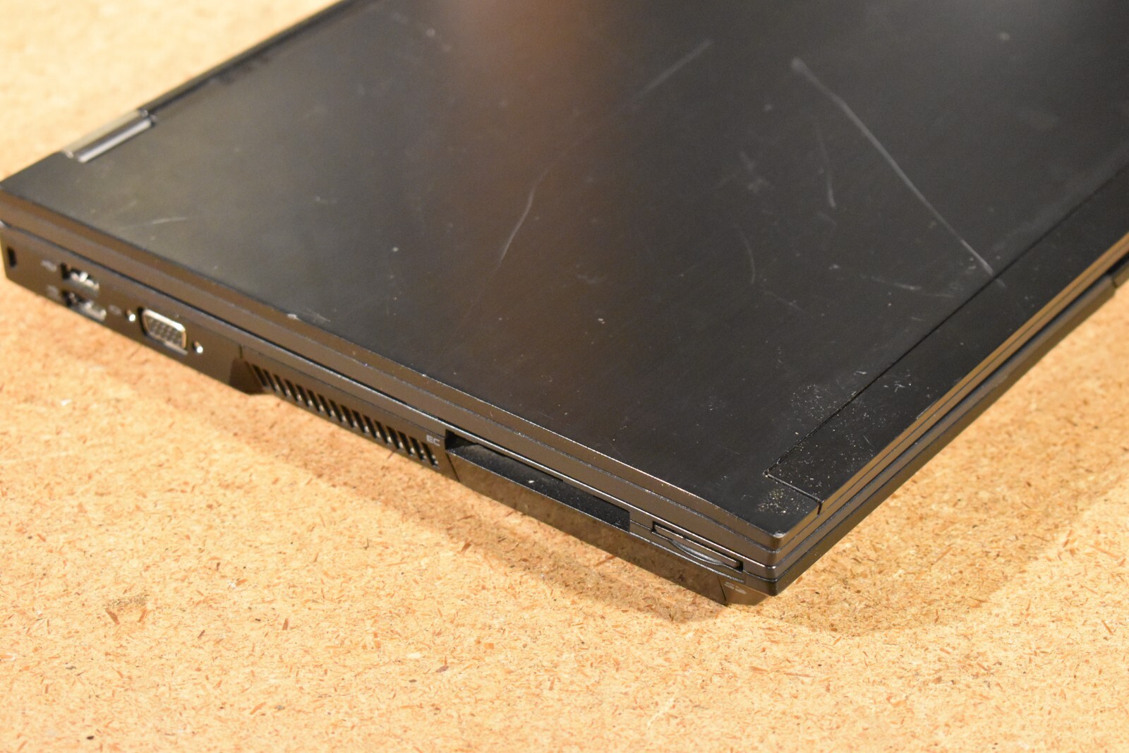 Dell Latitude E6500 Core 2 Duo 2.4GHz 4GB RAM 120GB HDD Windows XP Pro 32-bit