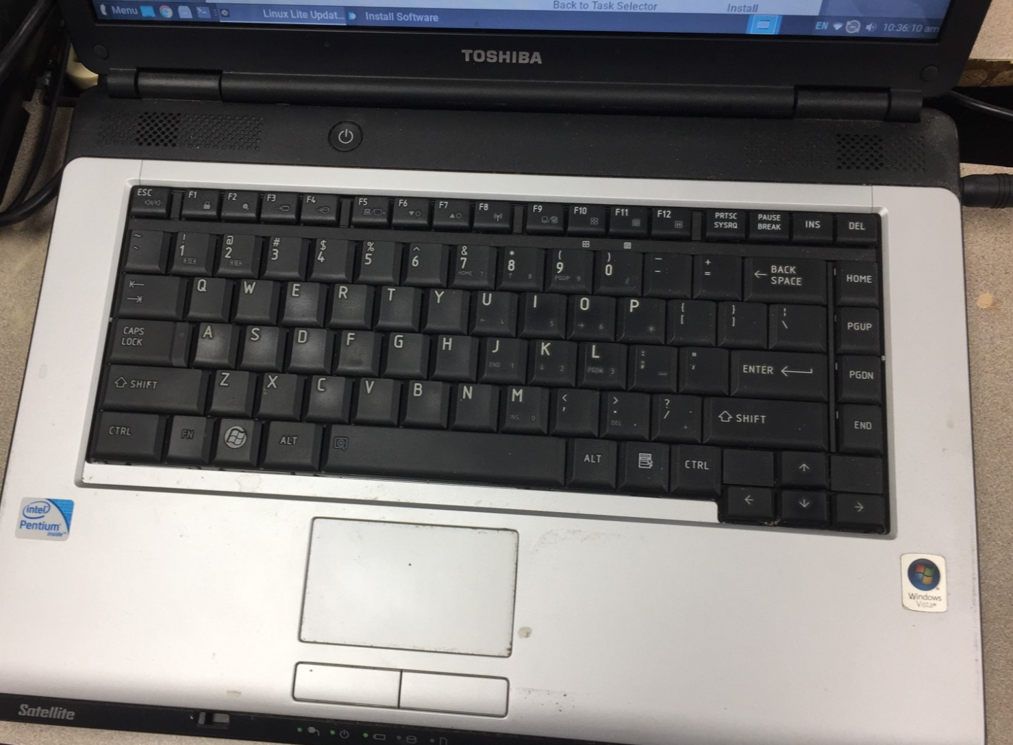 Toshiba Satellite L305-S5885 15.4″ T3400 2.16Ghz 160gb HDD – Linux Lite Working!