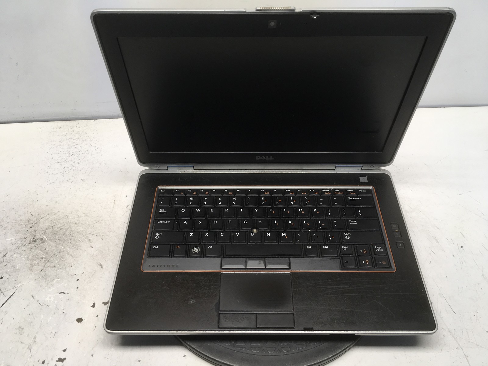 Dell Latitude E6420 Intel i5-2520M 2.5GHz 4 GB NO HDD No Batt