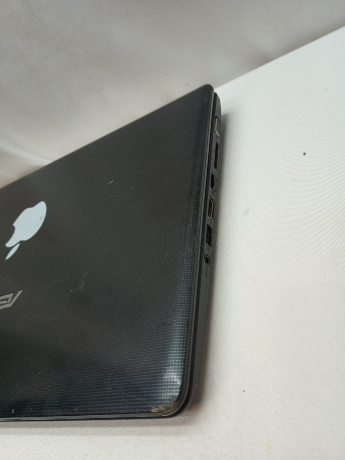 Asus X401A Laptop No Battery For Parts Or Repair Only Did Not Power On