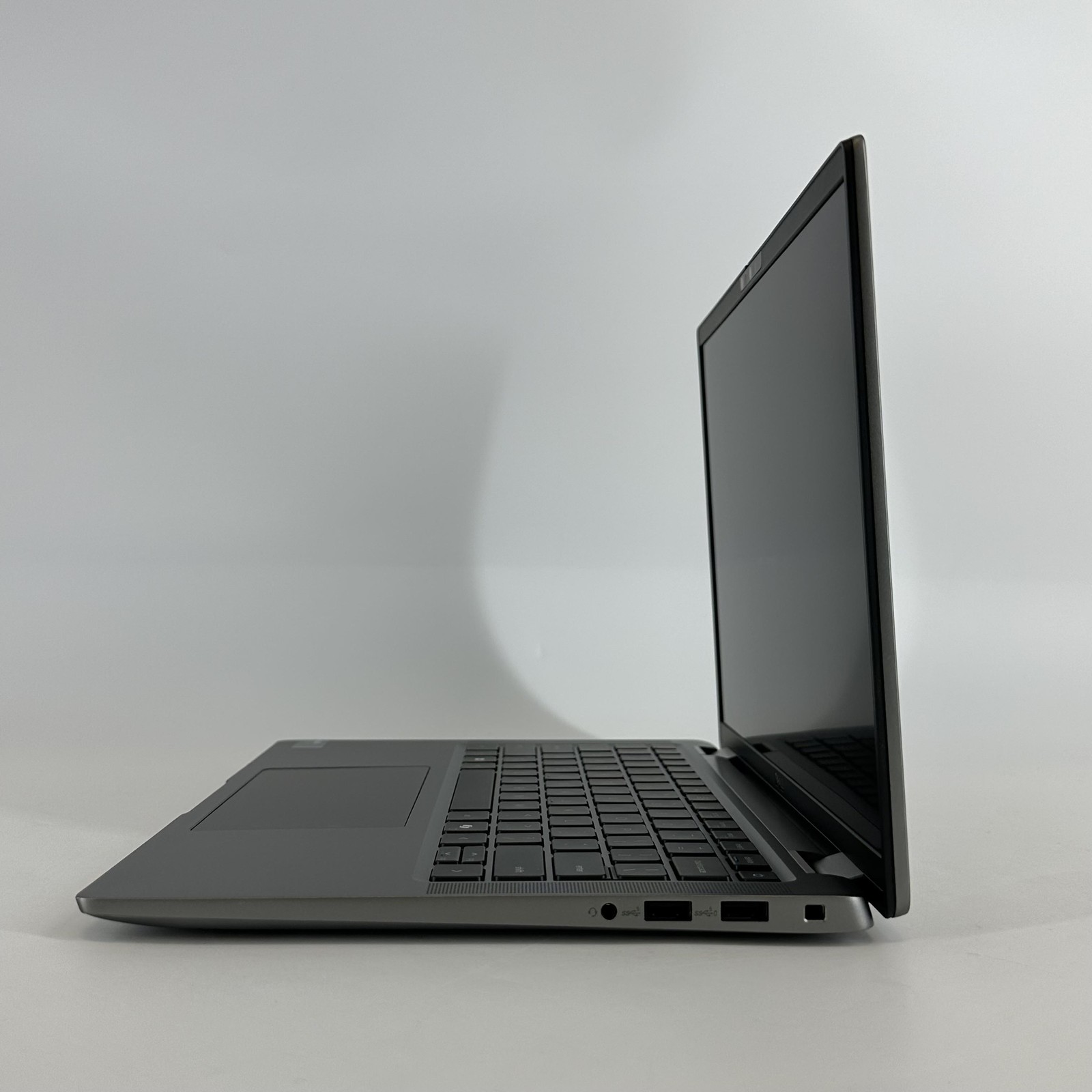Dell Latitude 7450 14 Gray QHD+ TOUCH 3.8 GHz Ultra 7 165H 32GB 256GB SSD Good