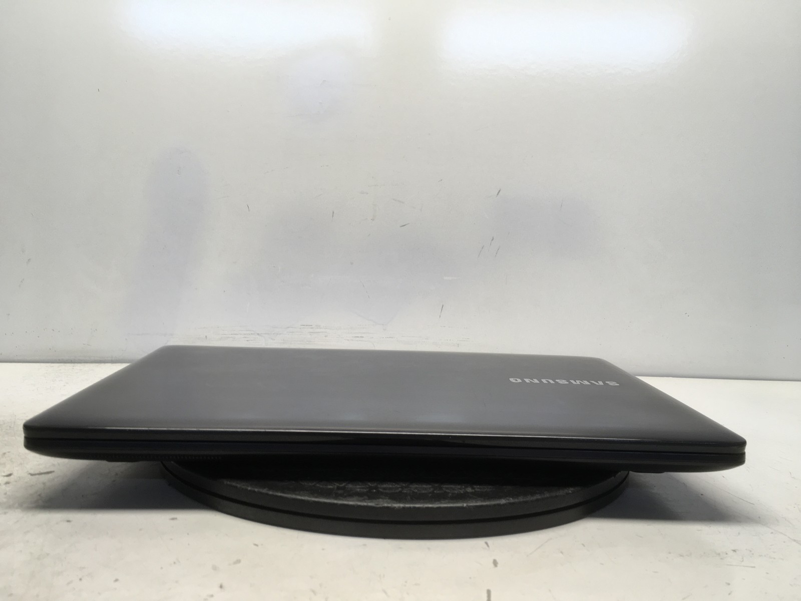 Samsung NP270E5J Intel i5 4th gen No RAM NO HDD No Batt