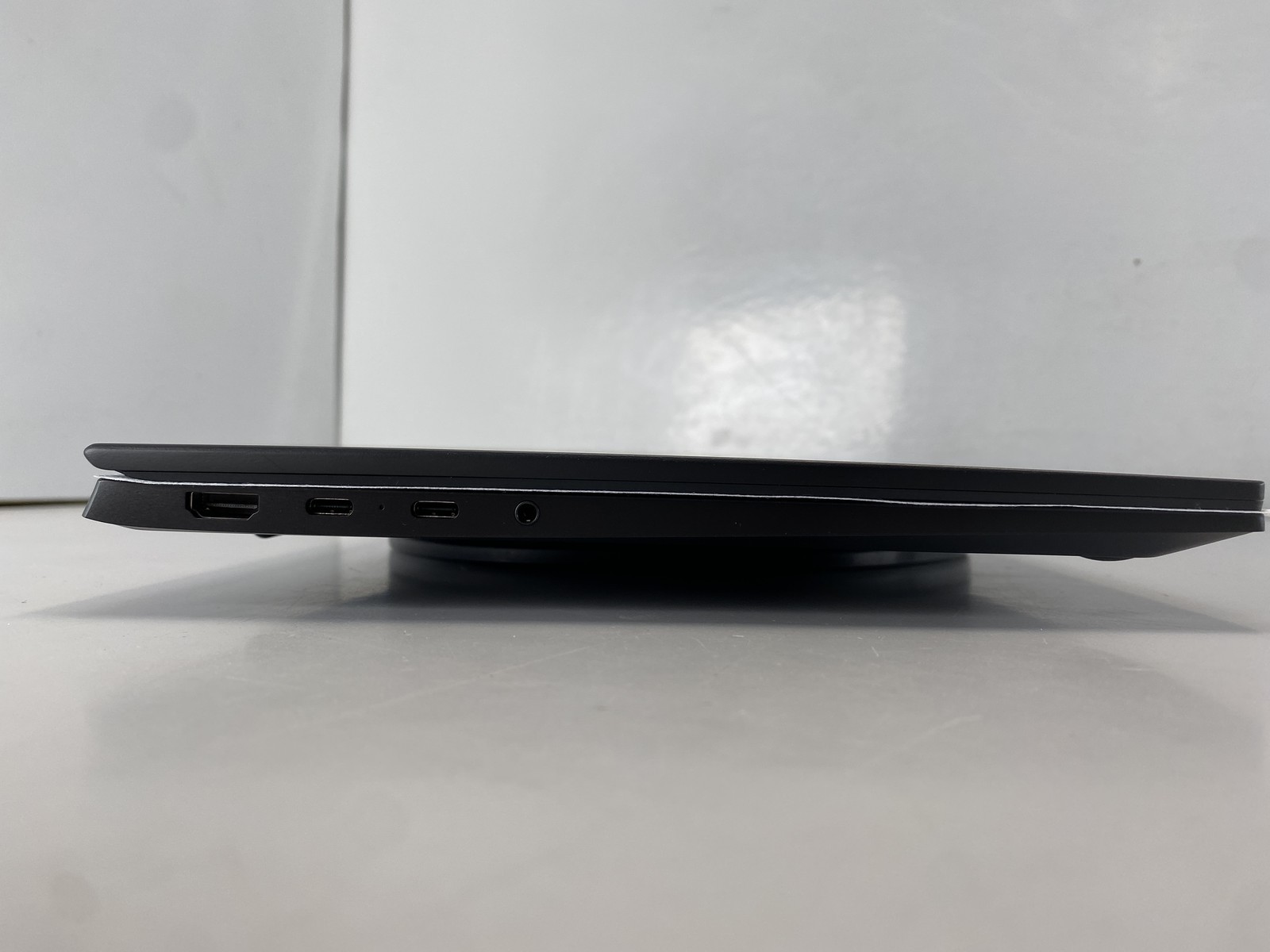 LG Laptop 15Z90T-H.AAB4U1 15.3″ Intel Core Ultra 7 255H 1TB- Gray