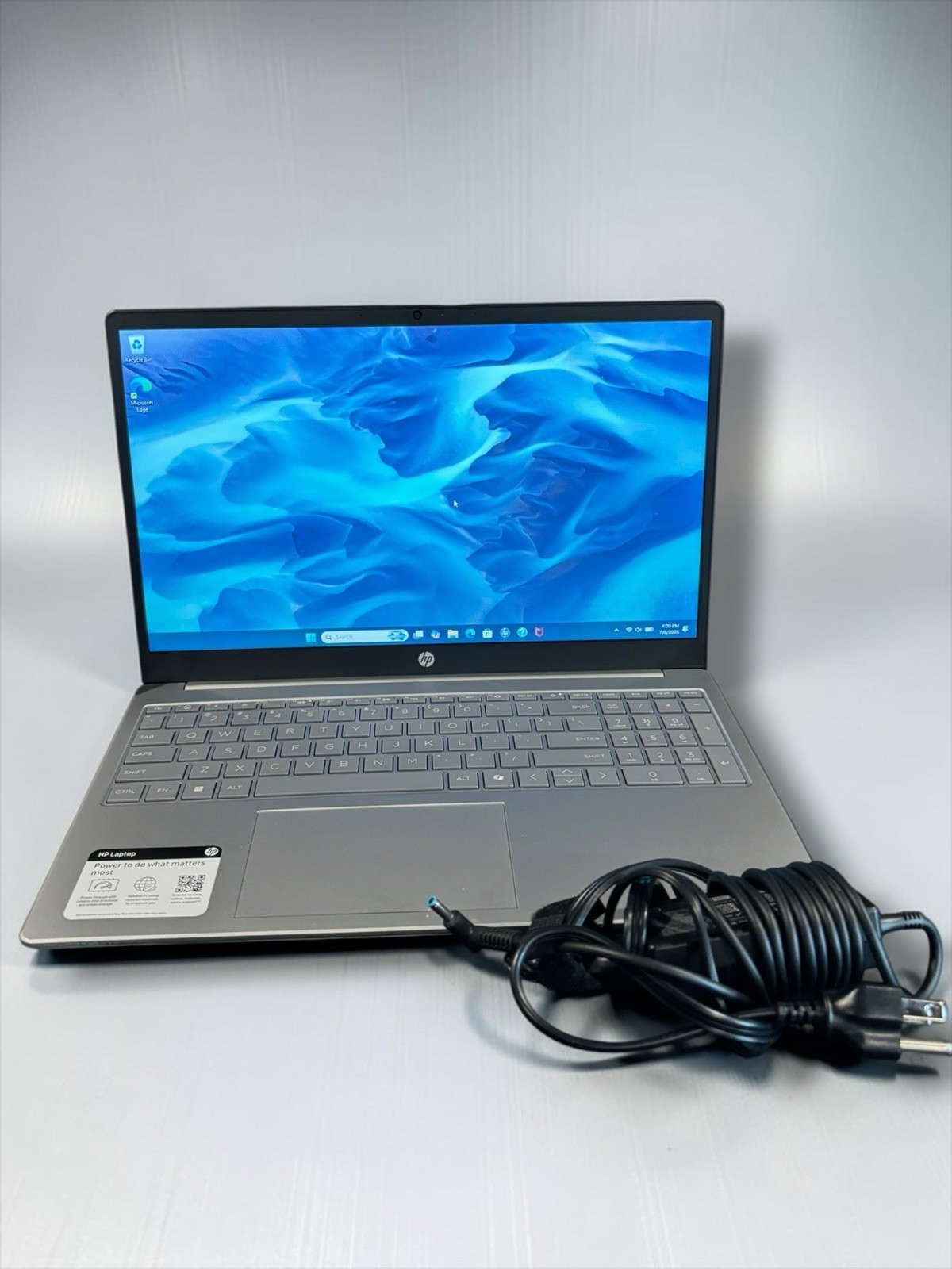 HP Laptop 15-FD0084WM 15.6″ N200 1.0GHz 4GB RAM 128GB SSD