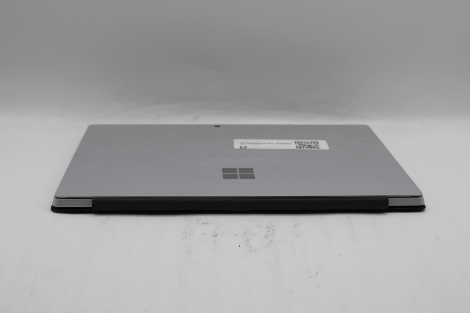 Microsoft Surface Pro 4 1724 @ 2.4 GHz i5-6300U 4GB RAM 128GB SSD No OS