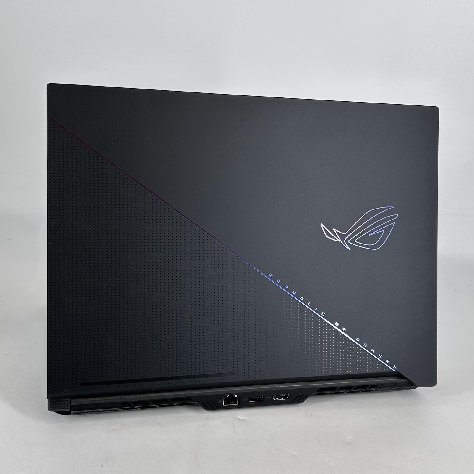 Asus ROG Zephyrus Duo 16 GX650 240Hz 2K TOUCH Ryzen 9 7945HX 32GB 1TB RTX 4090