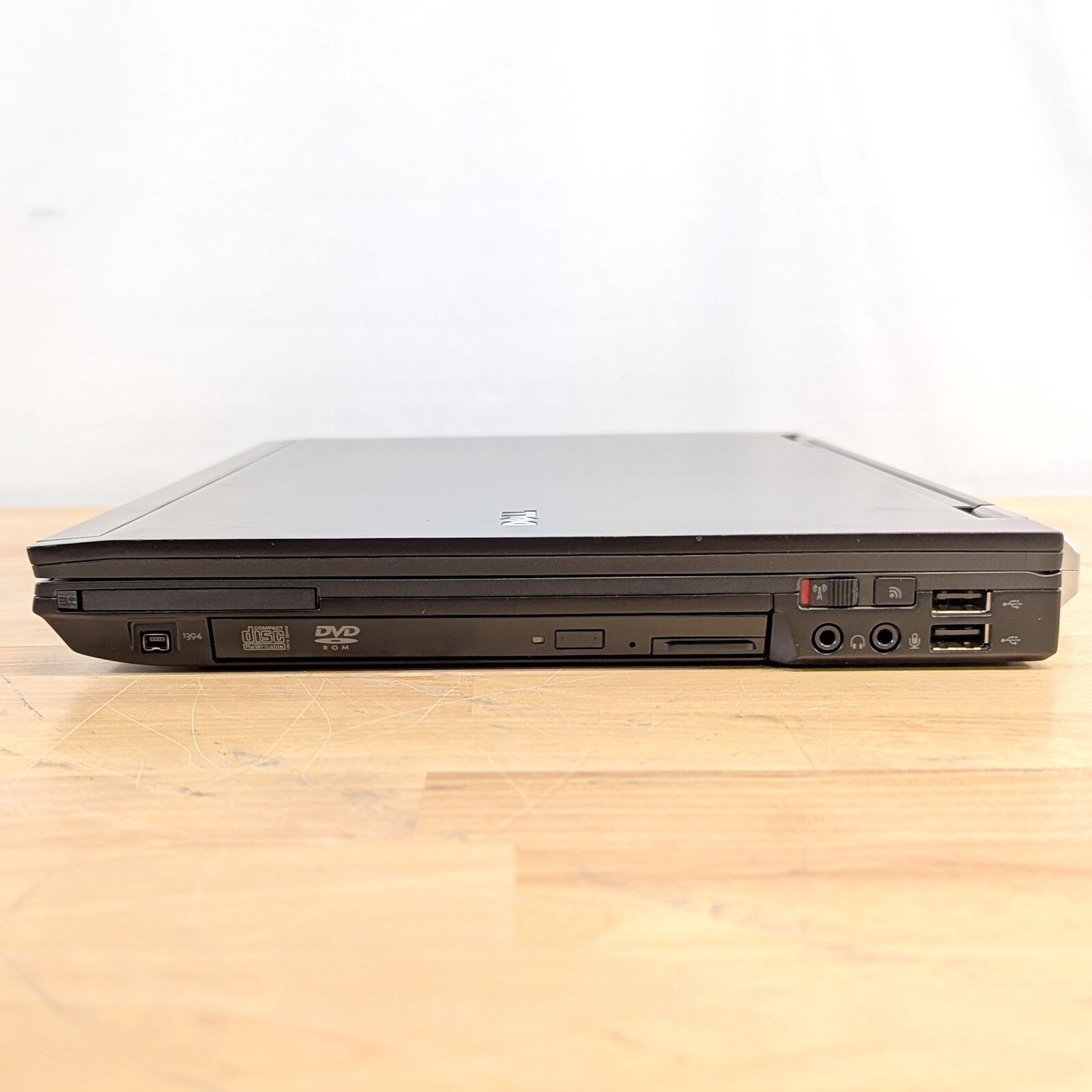 Dell Latitude E6400 Intel Core 2 Duo P8700 2.53GHz 2GB RAM (No Drive)