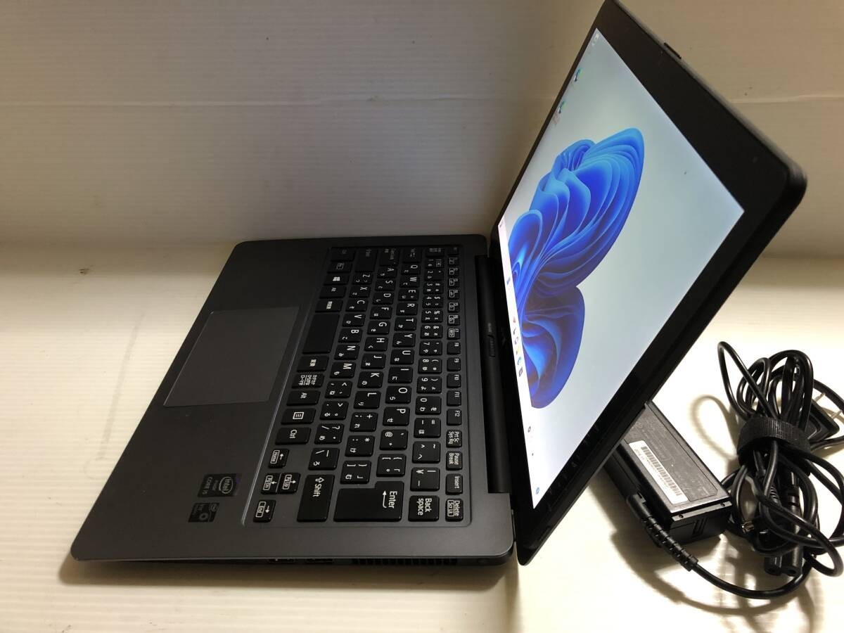 Sony Vaio Z VJZ13AA11N Intel i5-5257U Windows 11 RAM 8GB SSD 128GB Operation OK