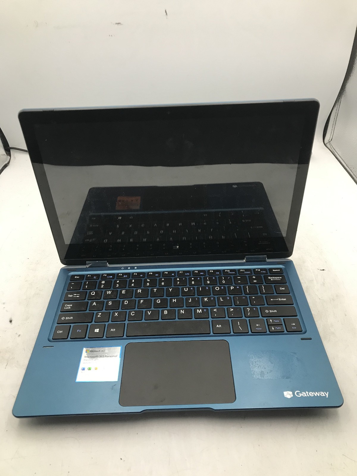 GATEWAY GWTC116 2BL -FOR PARTS/NO POWER- INTEL CELERON N4020 – 4GB RAM -READ- BB