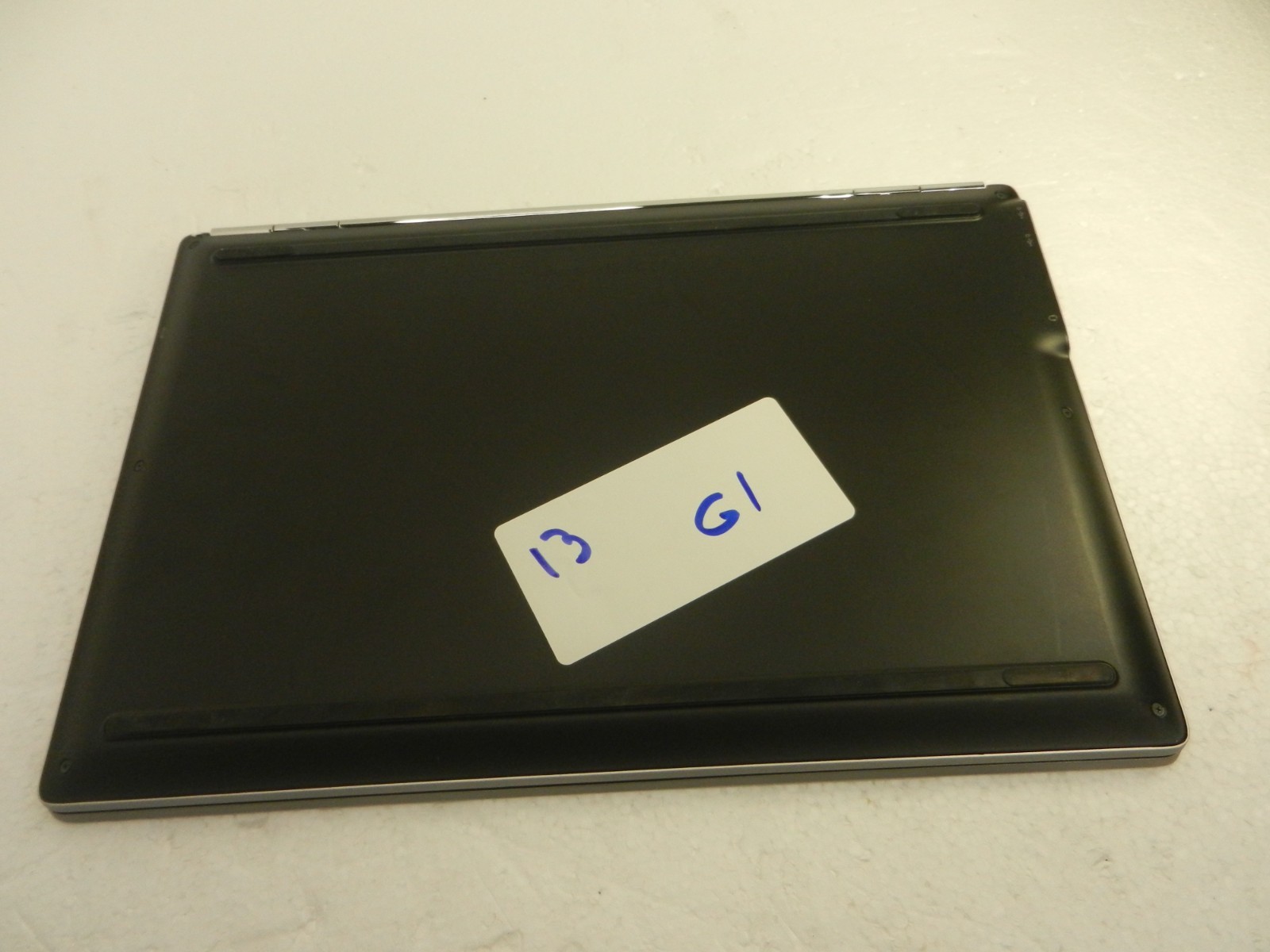 HP Chromebook 13 G1 Silver Metal Laptop