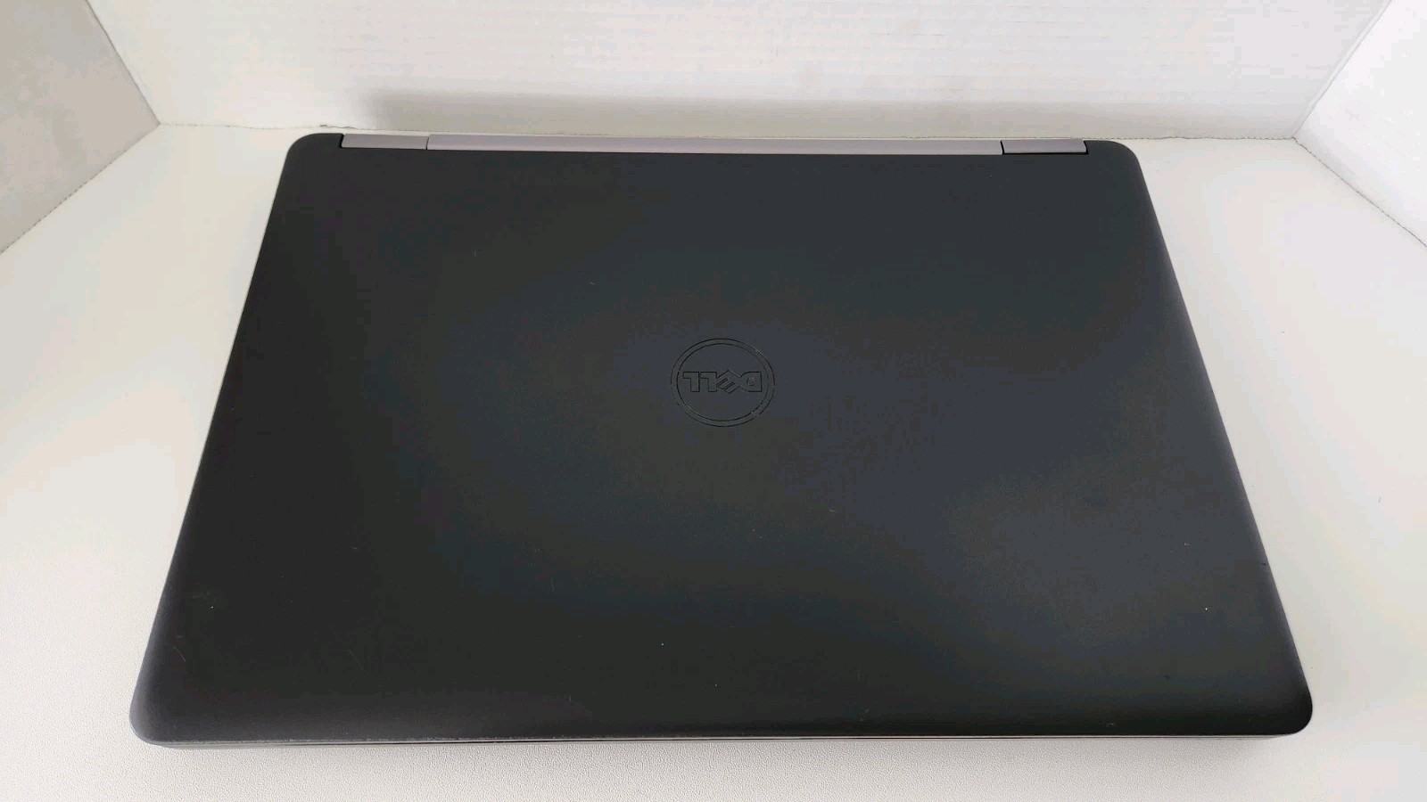Dell Latitude E5470 14″ Laptop i7-6820HQ 4GB RAM No HDD/SSD BOOTS TO BIOS