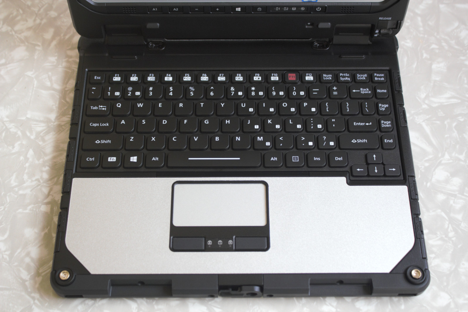 Panasonic Toughbook CF-33 i7-7600U New 1TB SSD 16GB RAM Touch 4G DGPS 690 Hours
