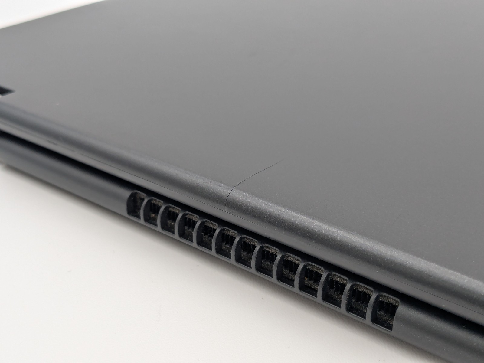 Lenovo ThinkPad Yoga 260 2-in-1 12″ FHD Touch I7-6500U 8GB Palmrest *READ*