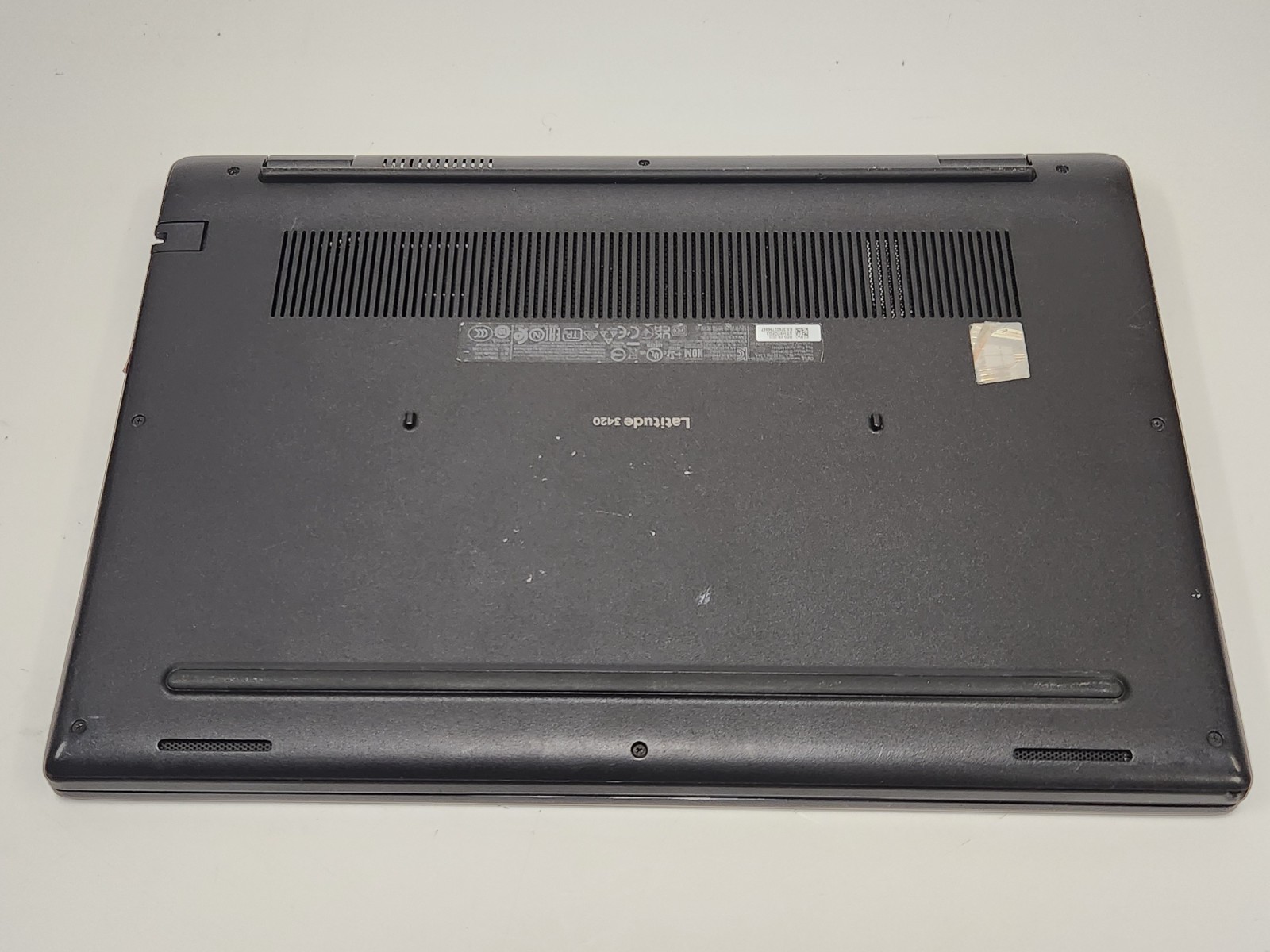 Dell Latitude 3420 14” Intel i5-1135G7 2.40GHz 8GB RAM 256GB SSD W11P *READ*