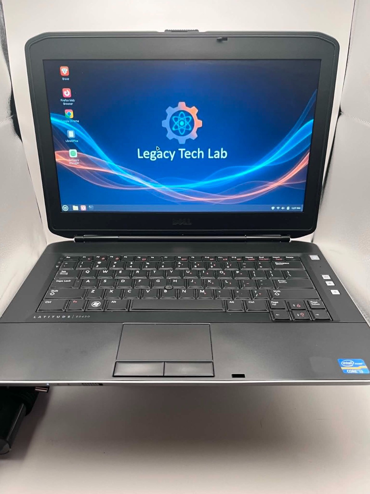 Dell Laptop Linux Mint Cinnamon 8GB Ram,500 GB HD, Good Battery, 1 year warranty