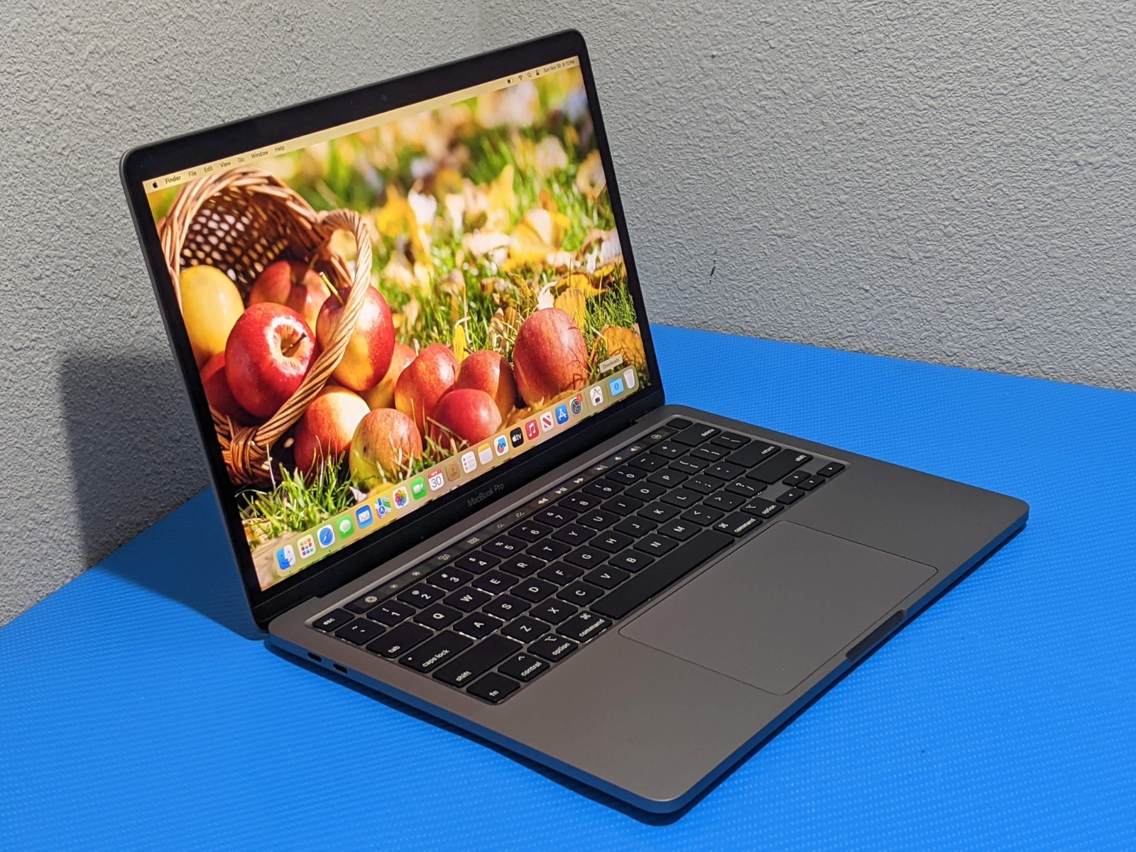 Apple MacBook Pro 13″ A2251 (2020) i5-1038NG7 2GHz 16GB 512GB SSD Sequoia +PA