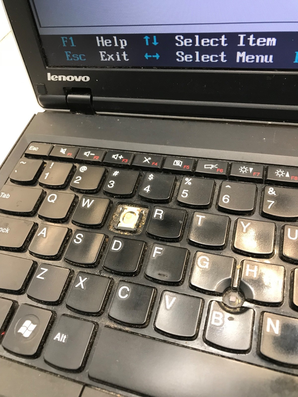 Lenovo ThinkPad E520 Intel Core i3-2350M 15″ Laptop NO HDD BOOTS BIOS-MZ