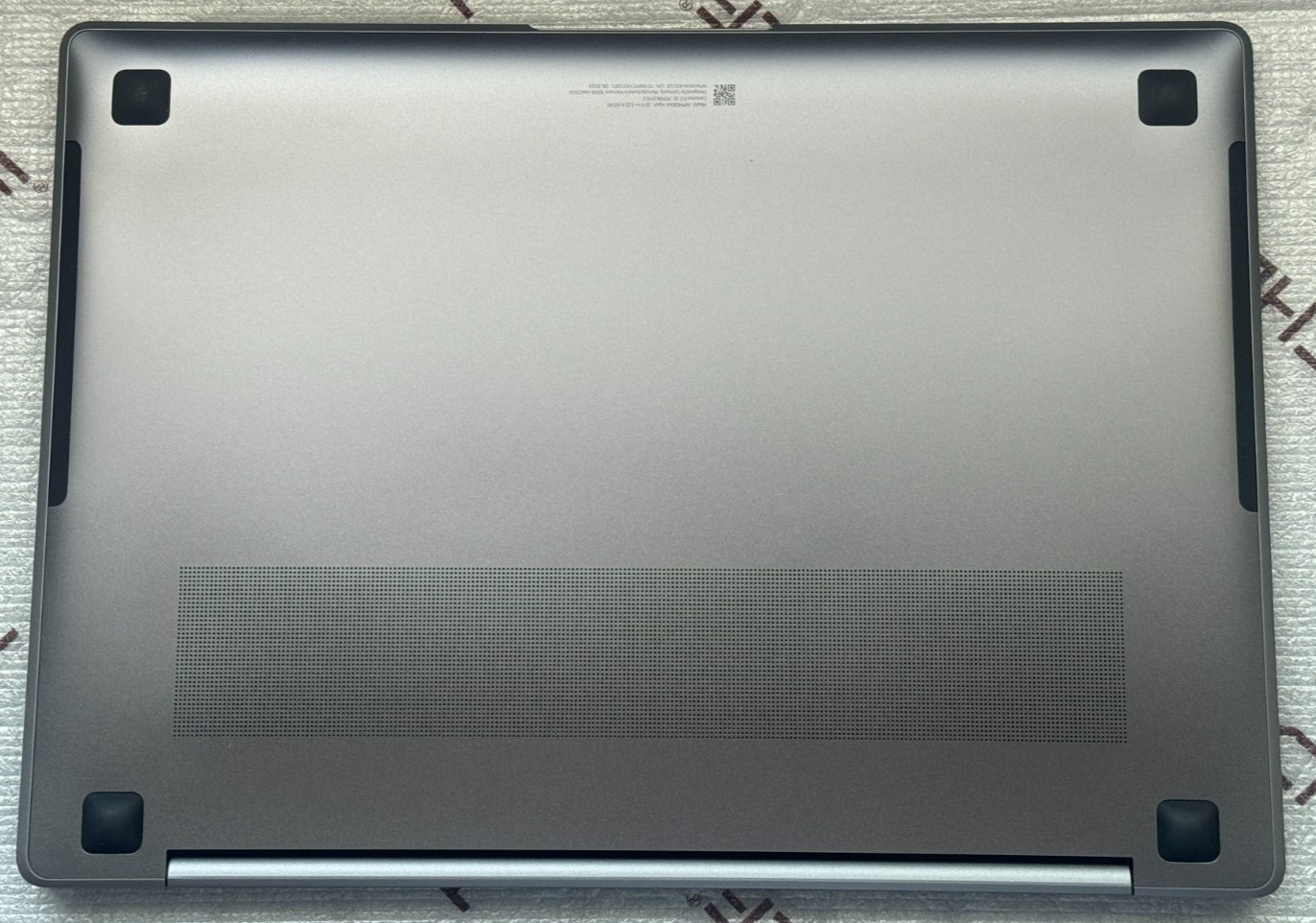 Samsung Galaxy Book5 Pro 14″ 3K AMOLED Touch Laptop Ultra 7 256V 16GB RAM 512GB