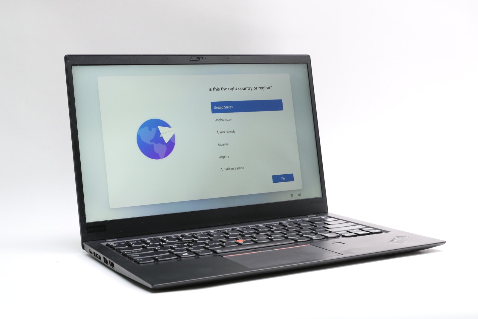 READ! 14″ Lenovo Thinkpad X1 Carbon 6th i7-8550U, 8GB, 256GB, Intel UHD Graphics