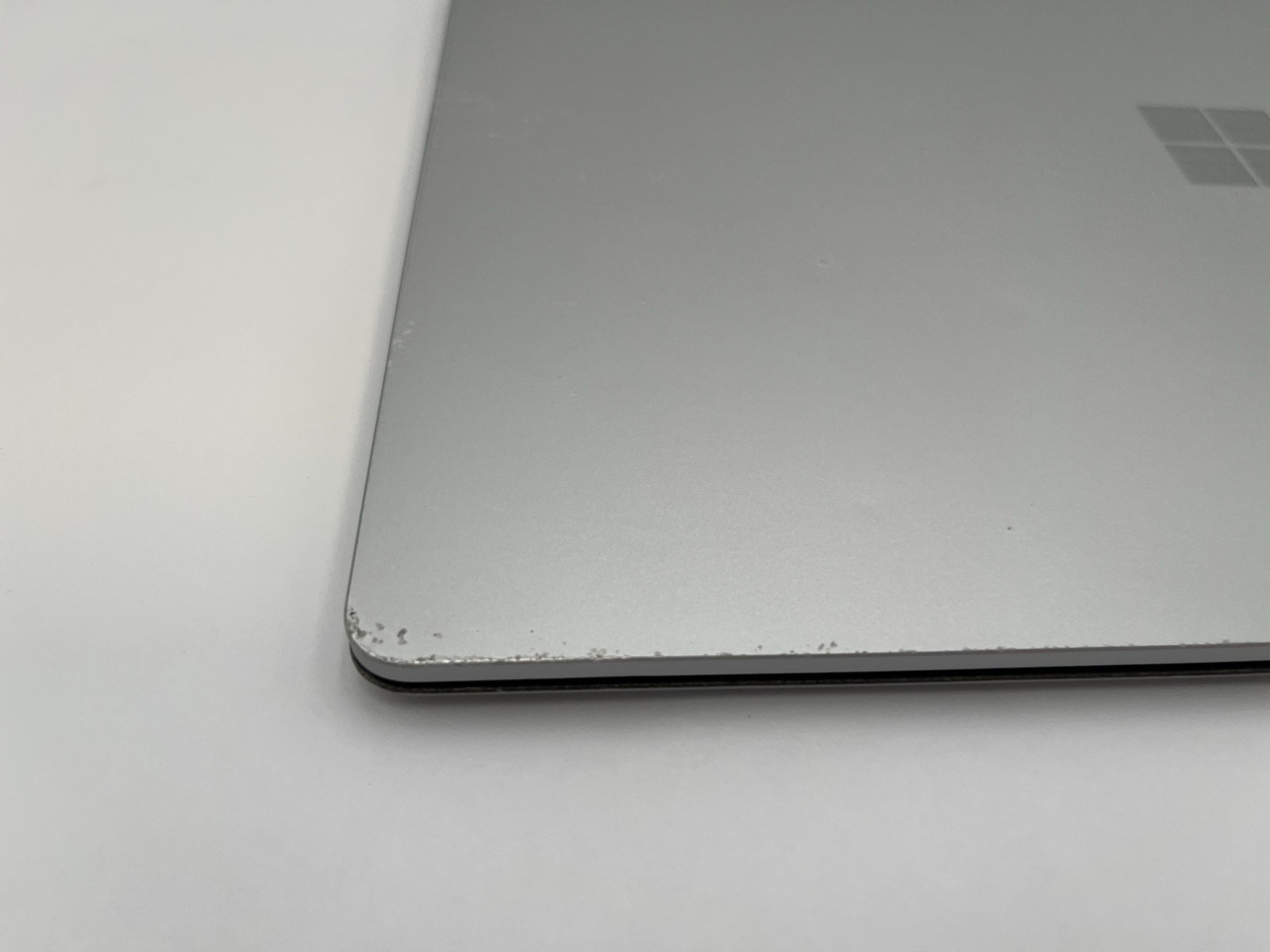 Microsoft Surface Laptop 4 1950 13.5″ Touch i5-1145G7@2.60GHZ 16GB RAM 512GB NVM