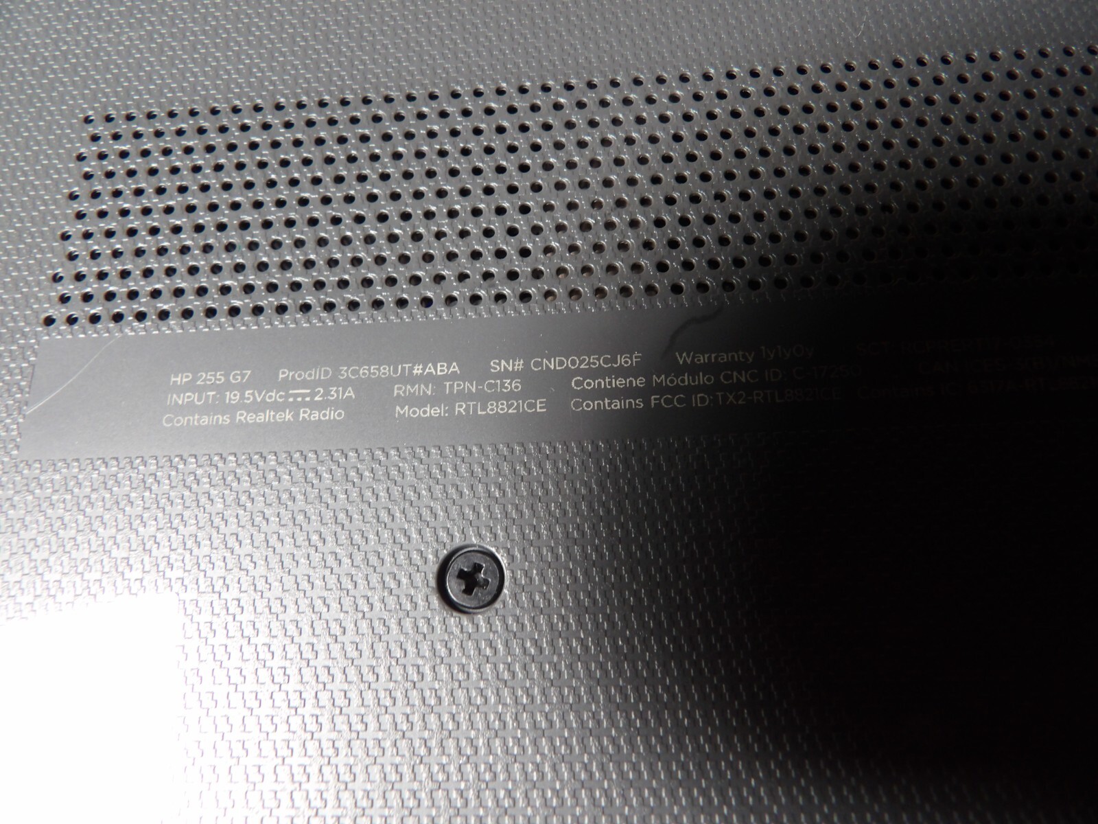 HP 255 G7 NOTEBOOK AMD RADEON A6-9225 R4 8GB RAM **NO HD/ NO CADDIE/ NO OS