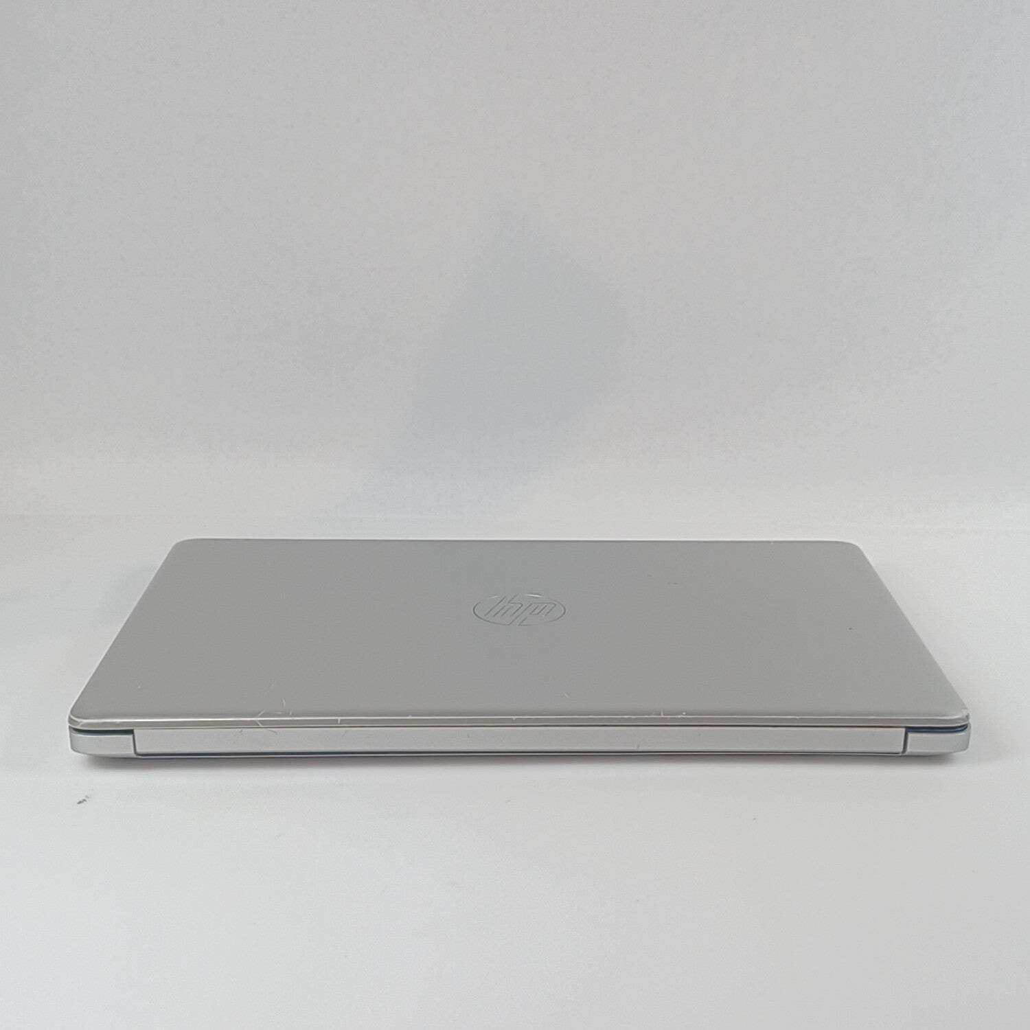 Broken HP Pavilion 15.6″ i5-8250U 2.8GHz 12GB RAM 128GB SSD Read