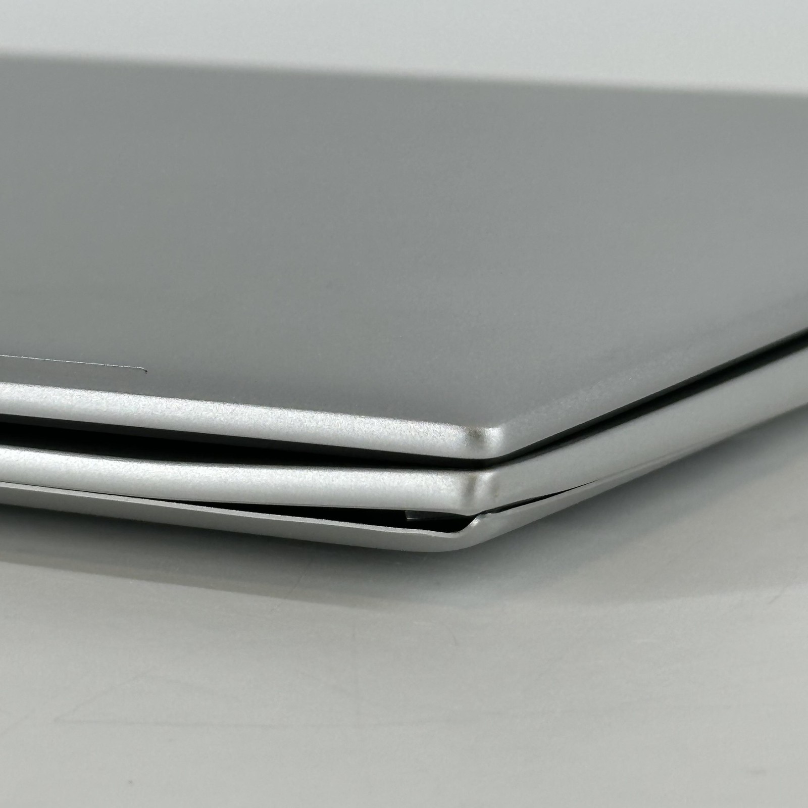 HP Envy x360 15.6 FHD TOUCH 2.1 GHz i7-1260P 16GB 512GB SSD Good FRAME GAP