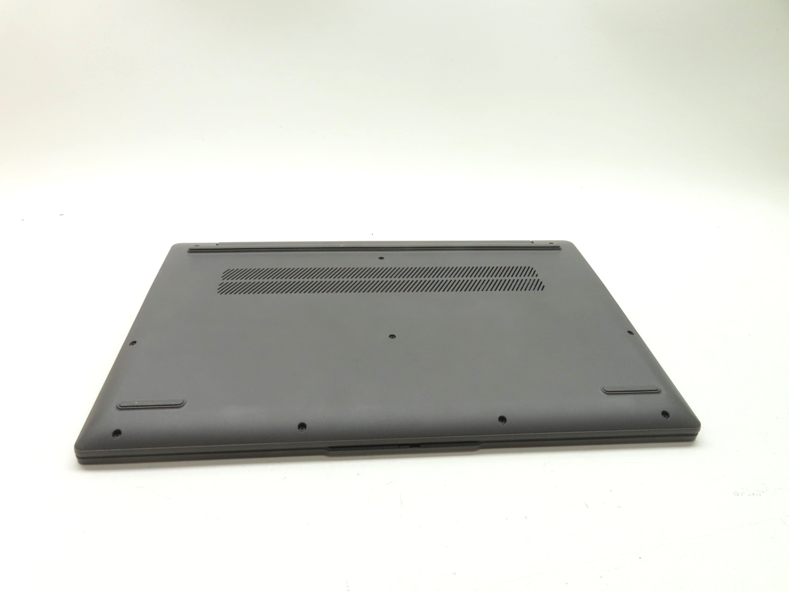 Lenovo IdeaPad Slim 3 15IAN8 15.6″ Core i3-N305 1.8GHz 8GB RAM 128GB SSD
