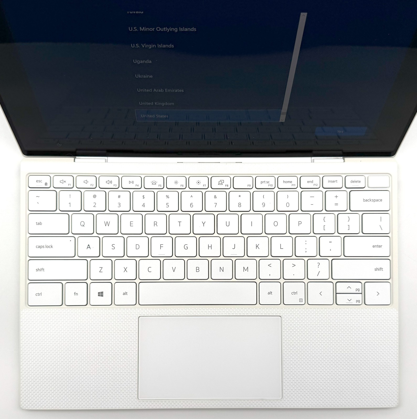Dell XPS 13 9310 – 13.4″ UHD+ – i7-1185G7 – 16GB RAM – 512GB SSD – White