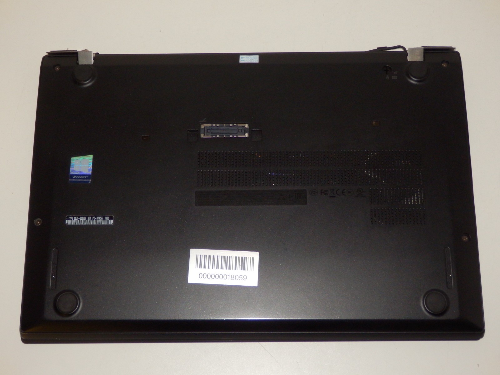 Lenovo ThinkPad T470s – Intel i7-6600U, 4 GB Ram, without SSD, 14″ inch, as faulty