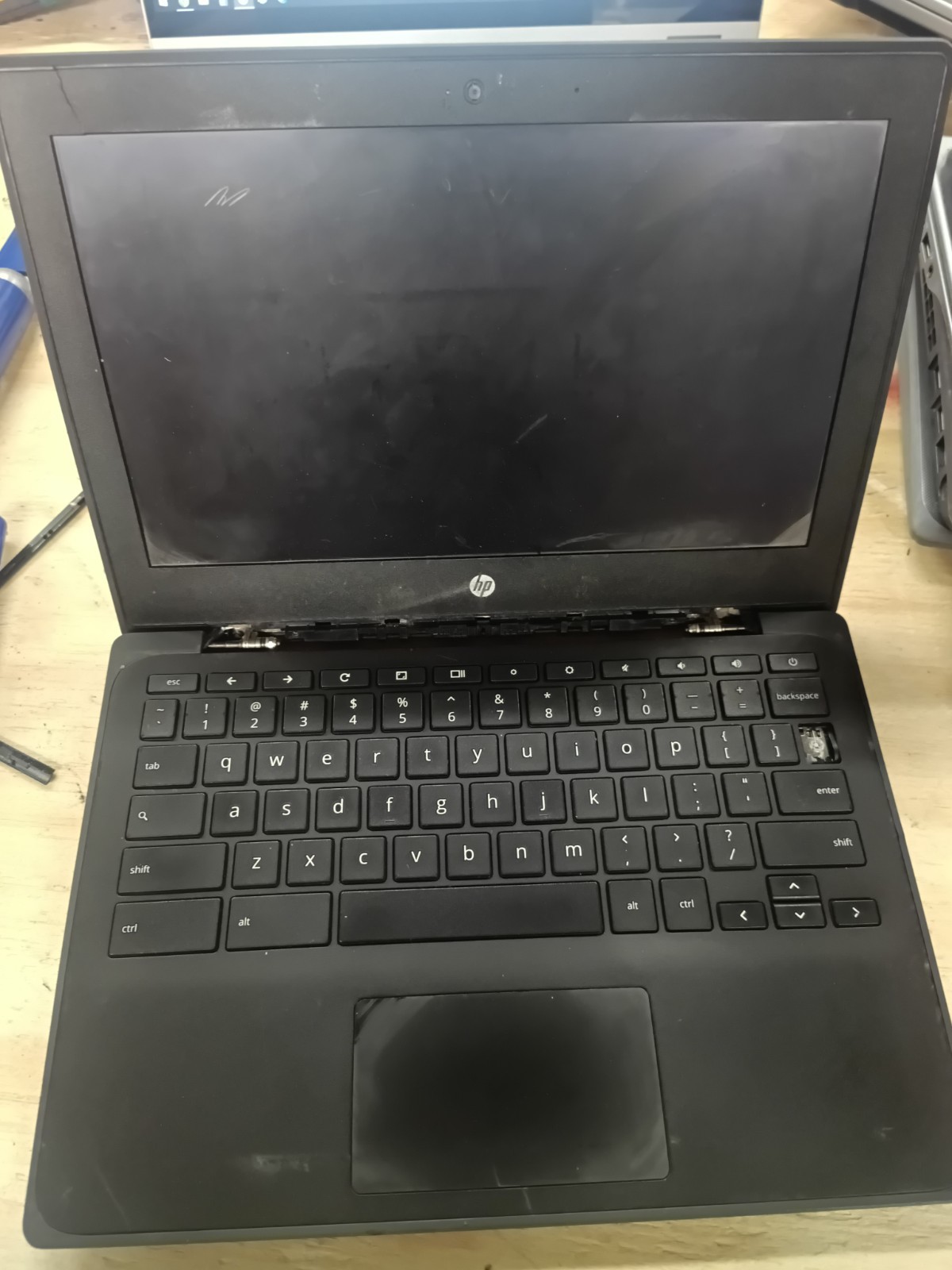 Lot of 10 Laptops UNKNOWN CONDITION (Lot2)