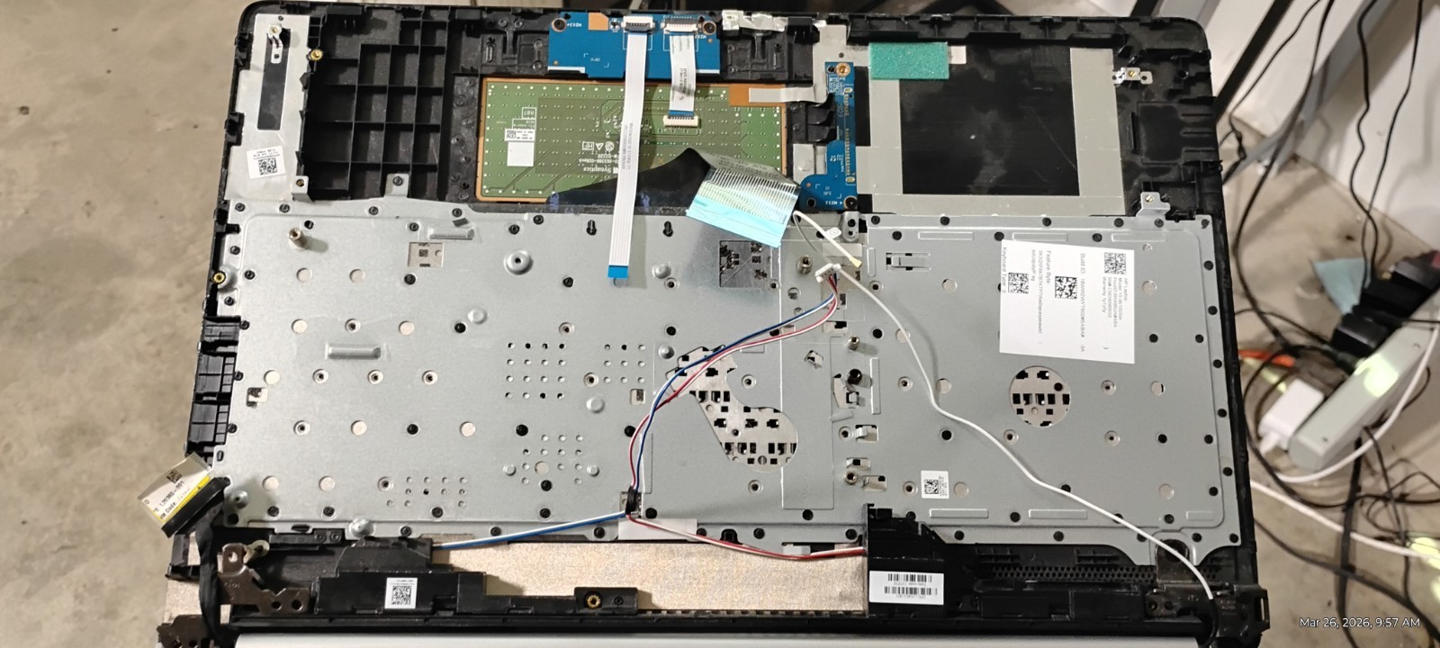 HP Notebook 15.6 inch model 15-db1003dx replacement top and screen with palmrest