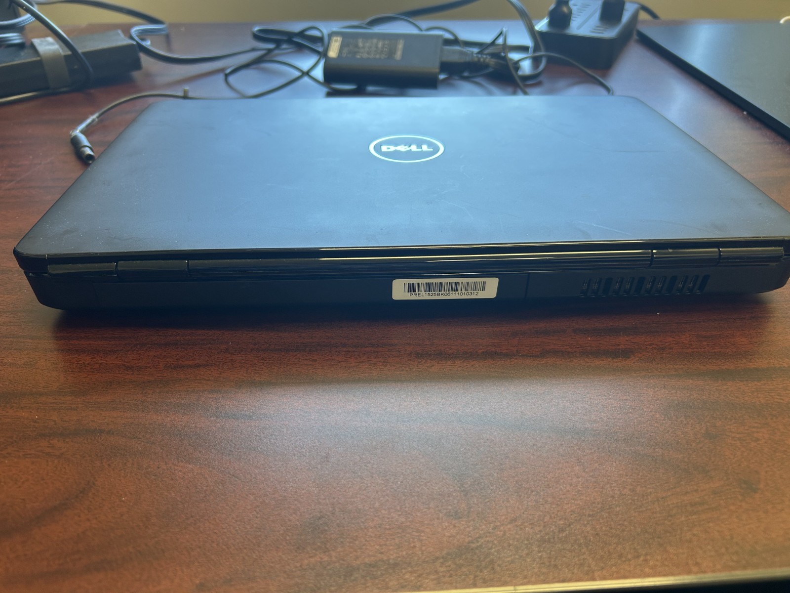 Dell Inspiron 1545 15.6 Dual Core T4400 2.2Ghz 4GB 500GB Windows 7 Good battery
